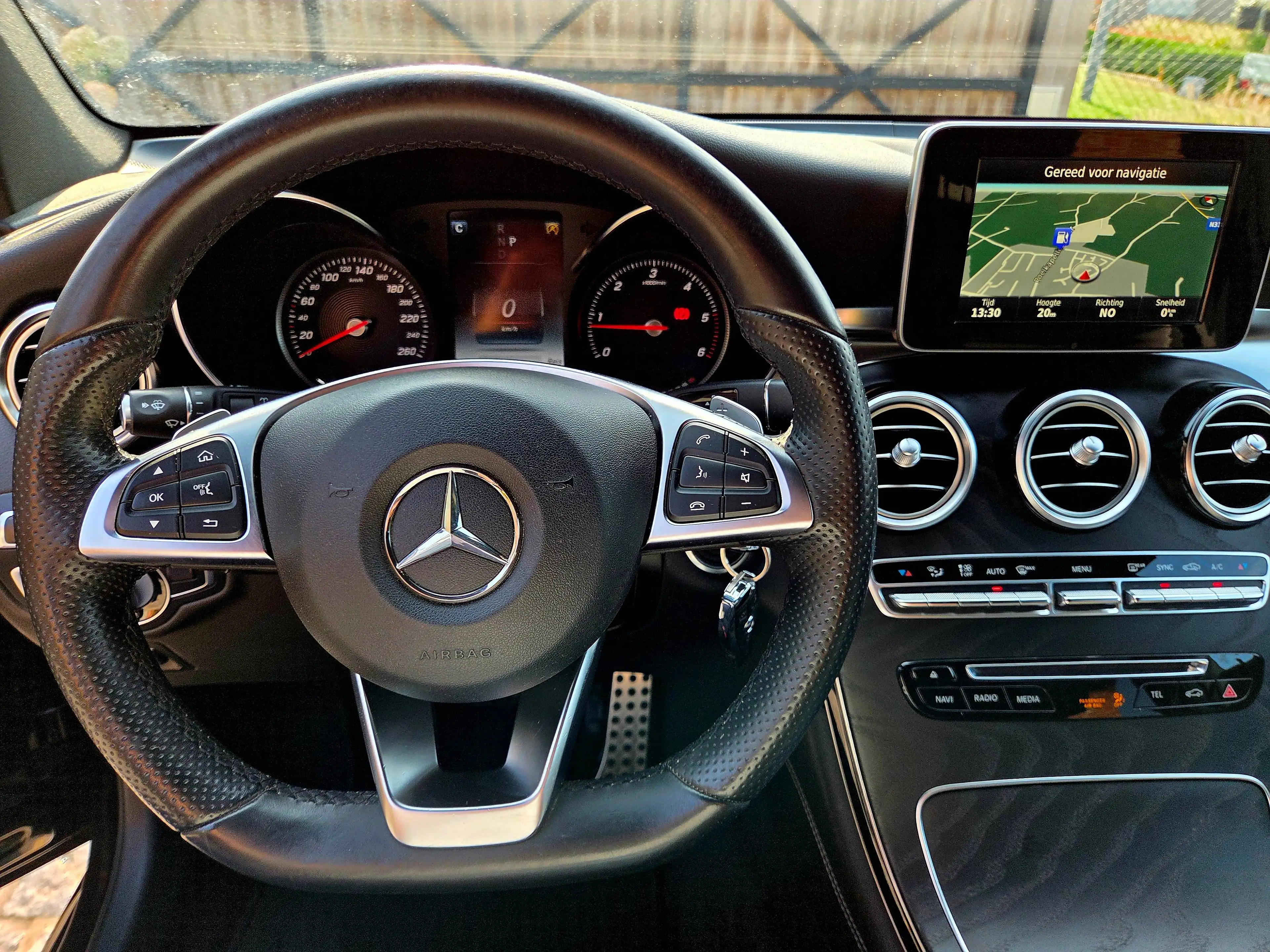 Mercedes-Benz GLC 220 d 4 Matic Off Roader ///AMG-Line — photo 14