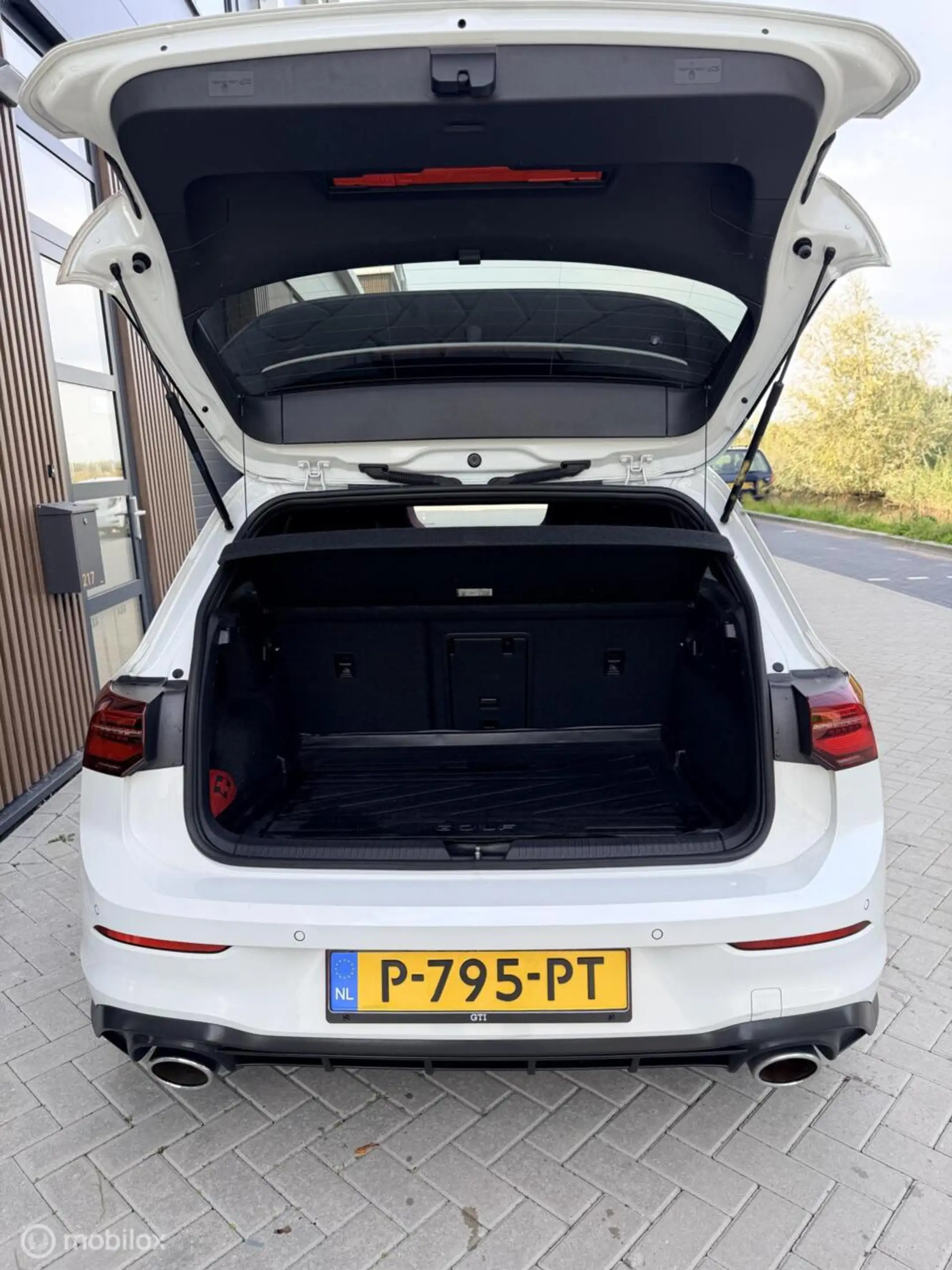Volkswagen Golf GTI 2.0 TSI Clubsport PANO/HDUP/DEALER/VOLL — photo 11