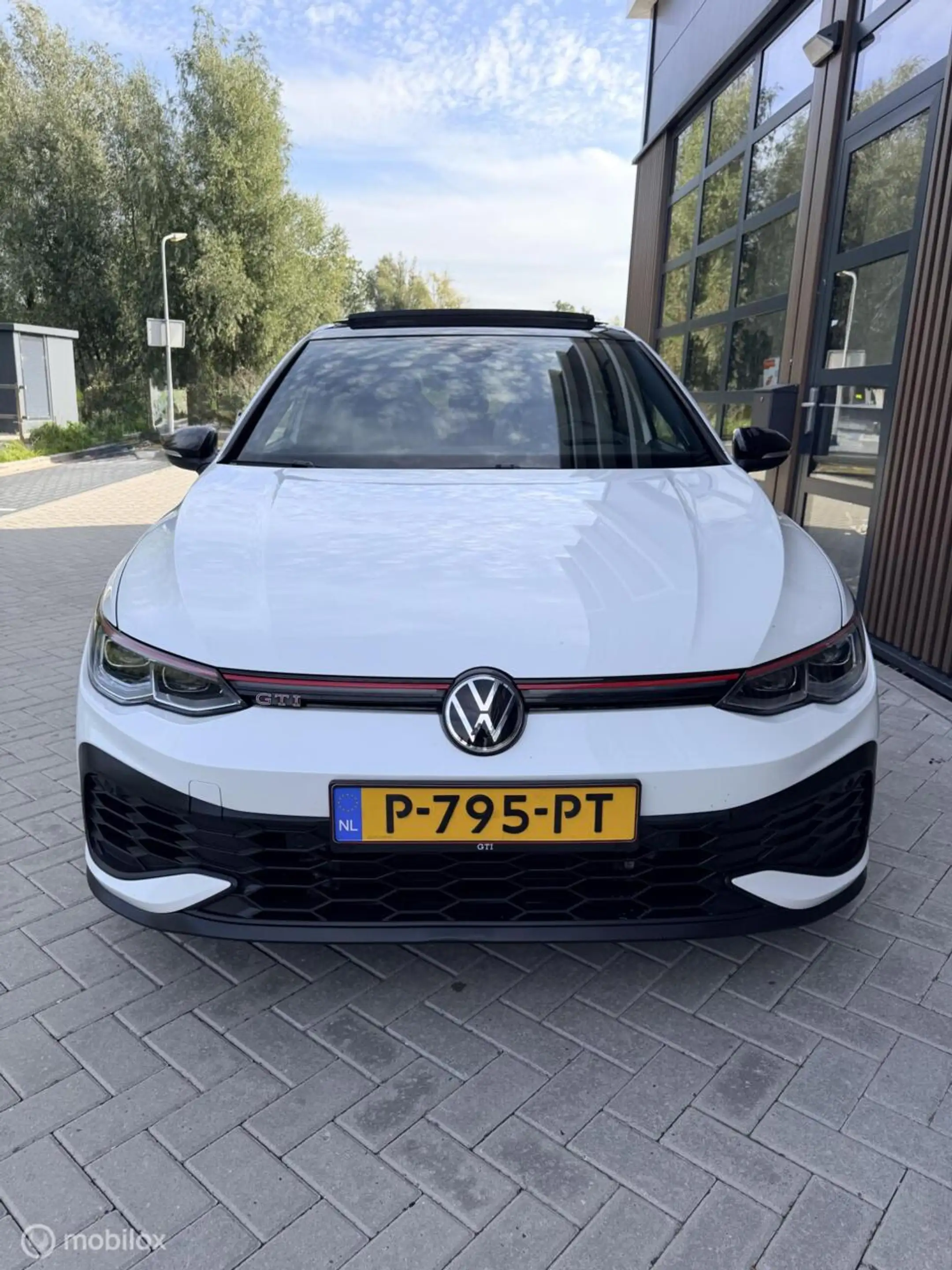 Volkswagen Golf GTI 2.0 TSI Clubsport PANO/HDUP/DEALER/VOLL — photo 5