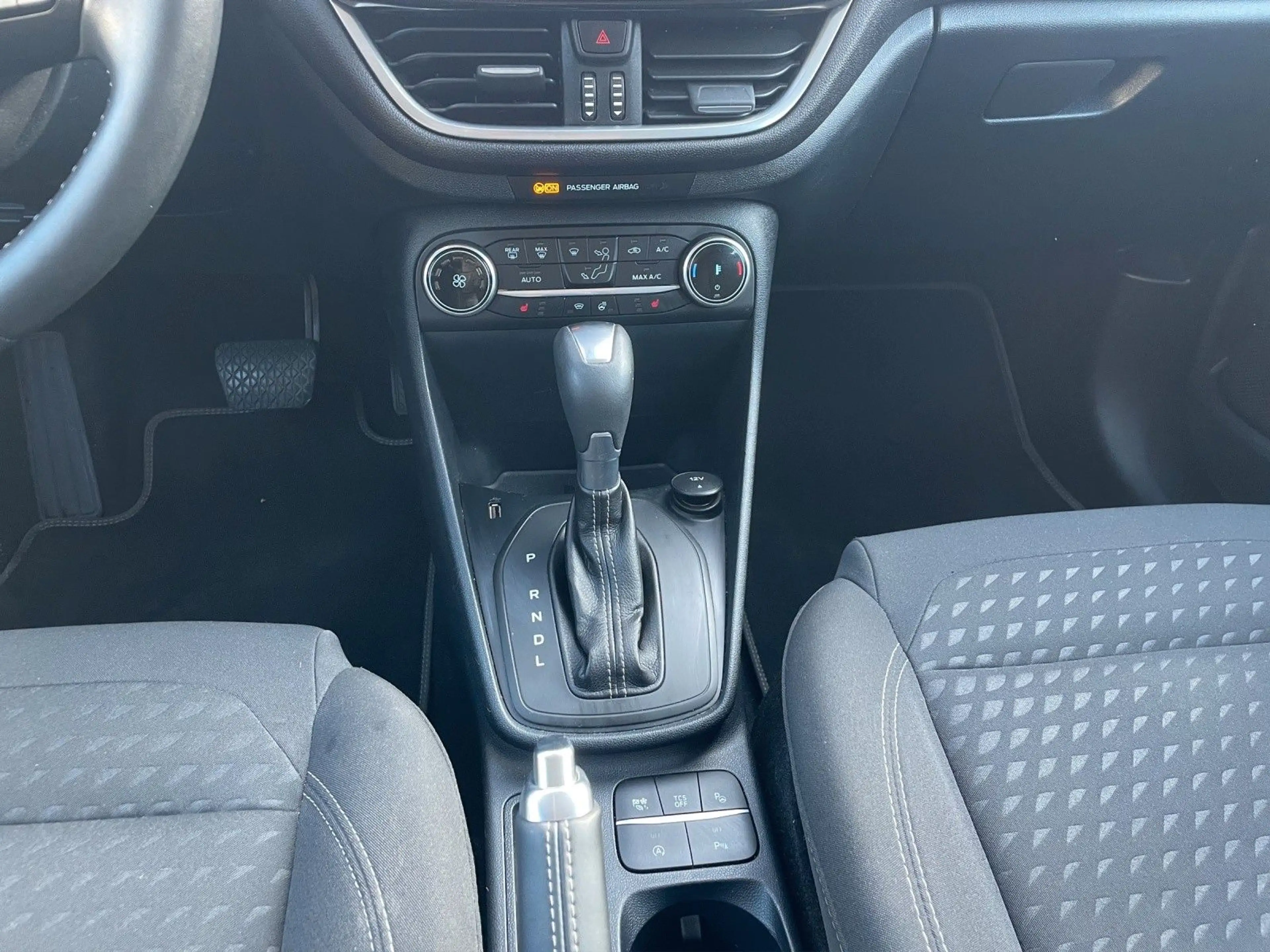 Ford Fiesta Titanium+Automatik+ — photo 13