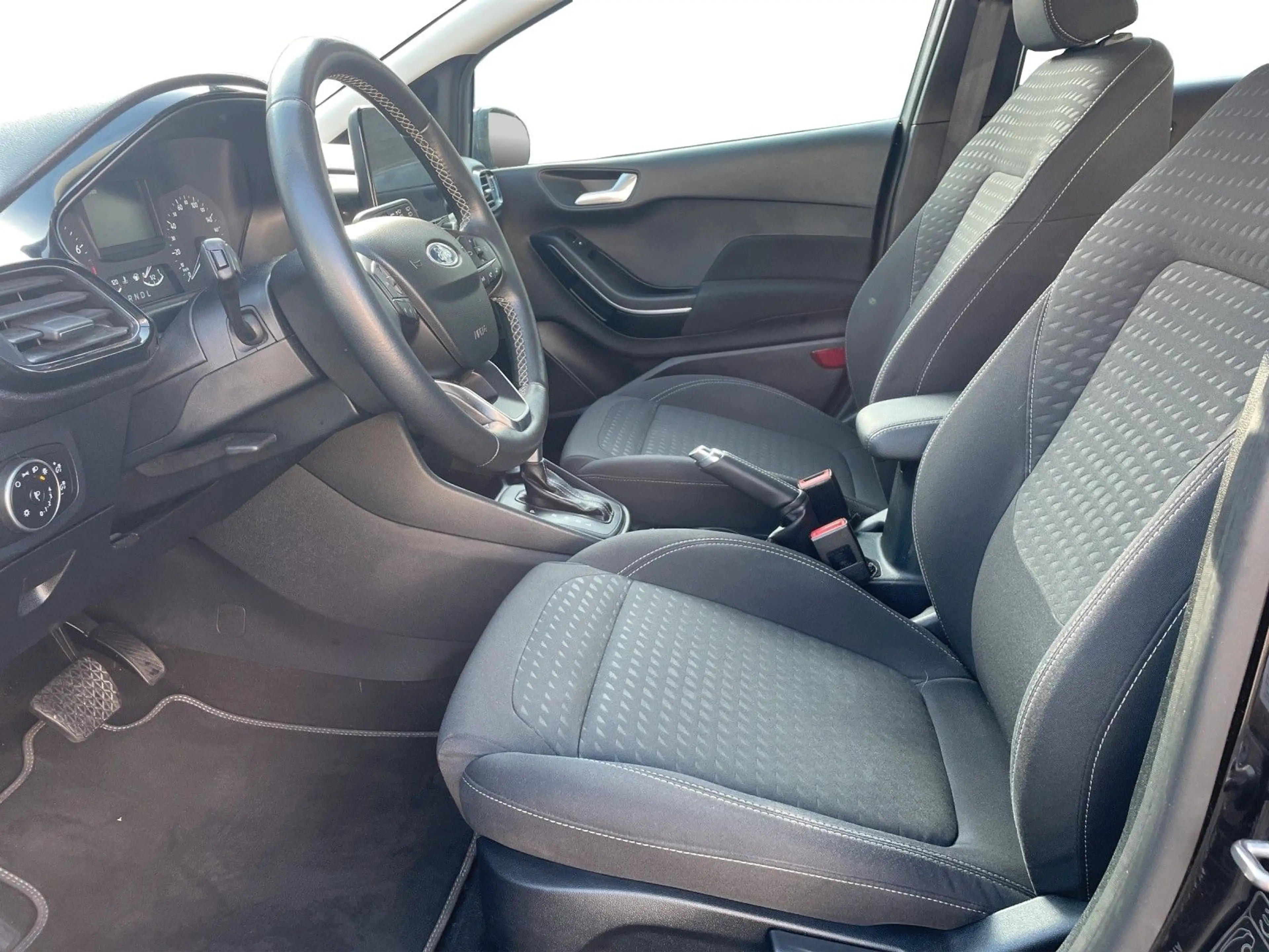 Ford Fiesta Titanium+Automatik+ — photo 8