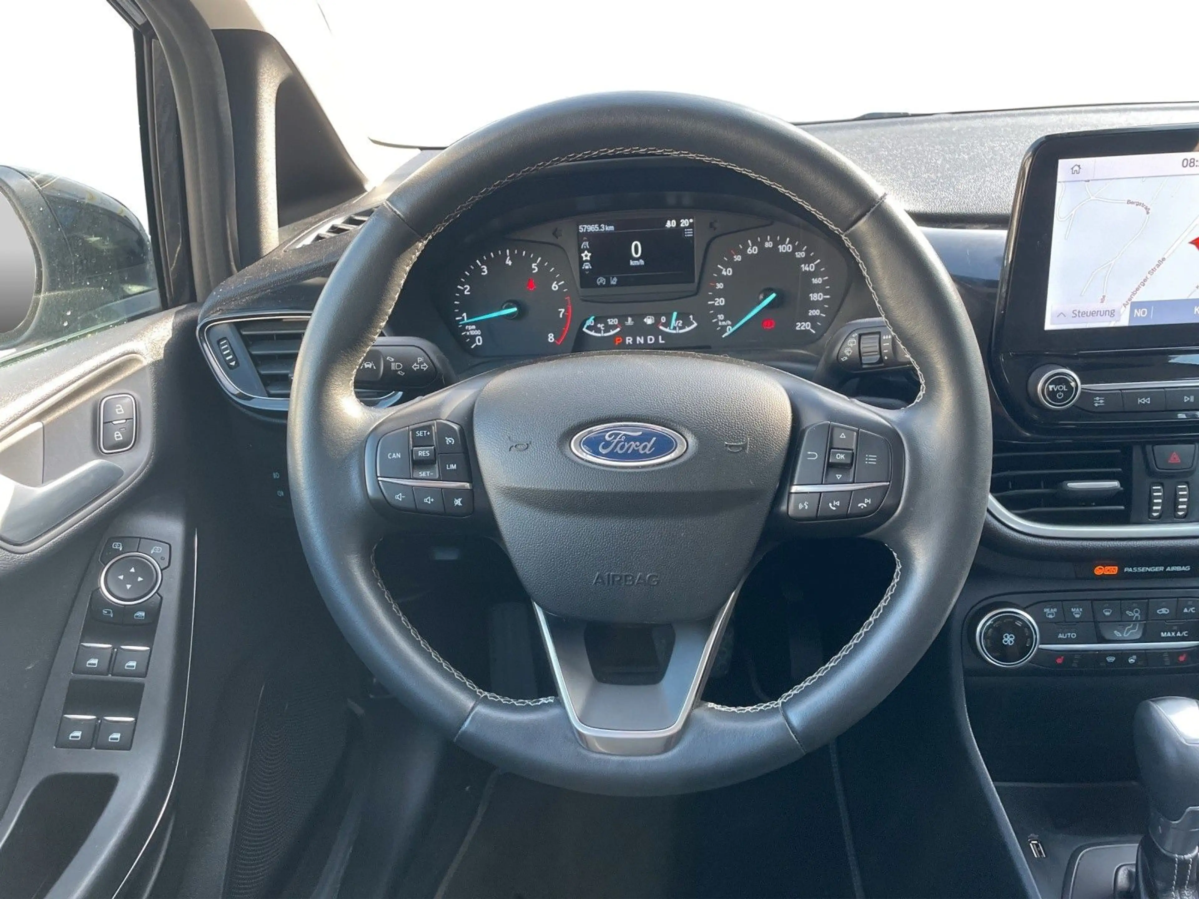 Ford Fiesta Titanium+Automatik+ — photo 11