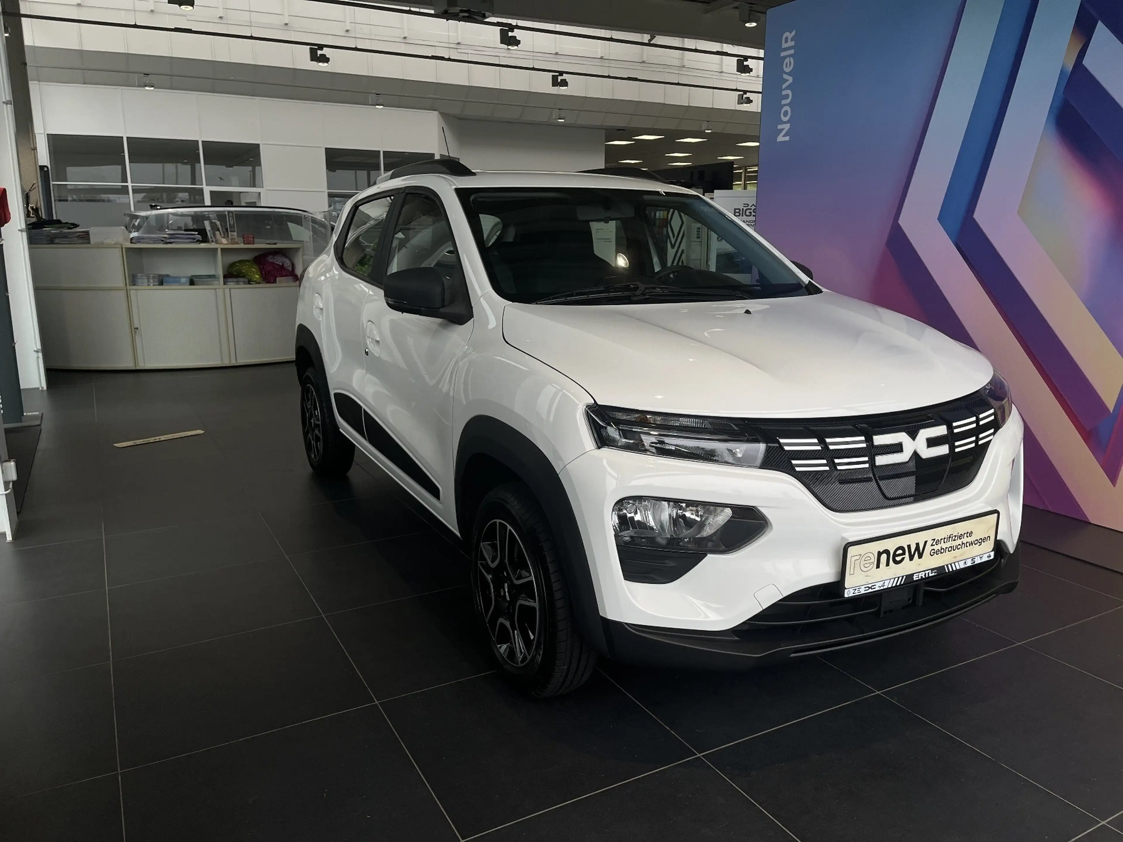 Dacia Spring Essential ELECTRIC 45 — photo 3