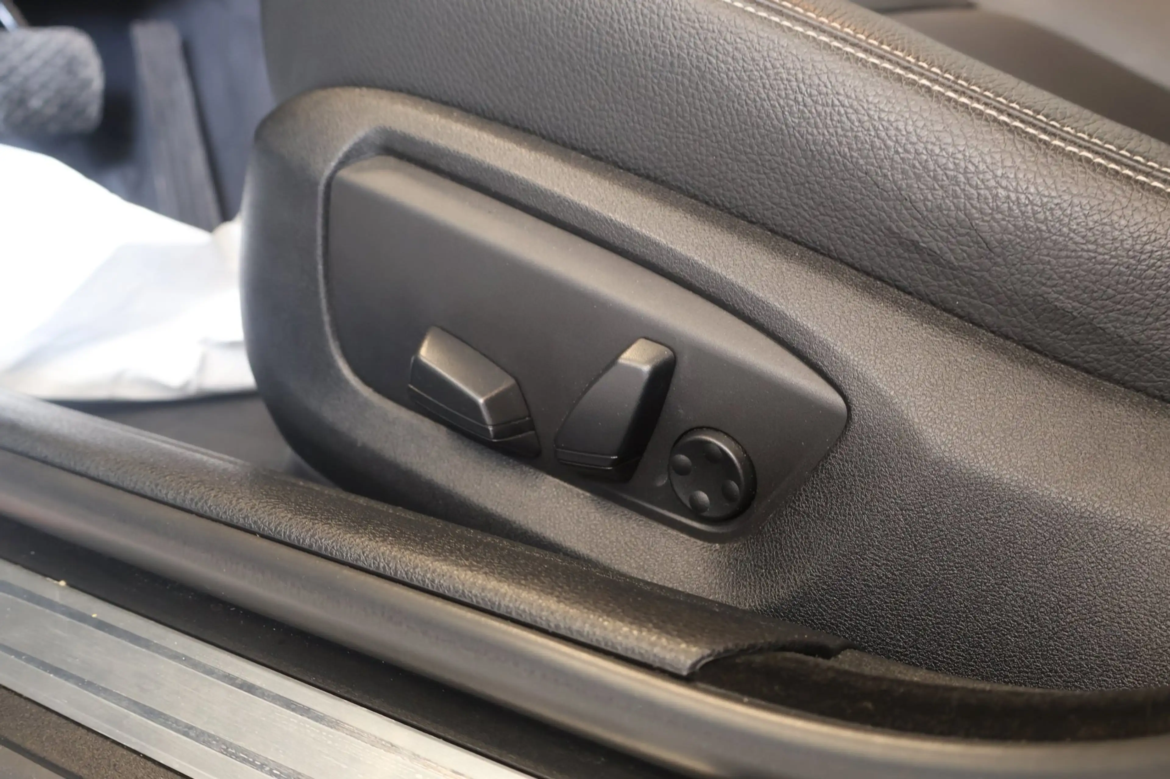 BMW 528 5-serie 528i High Executive dealer OH, Carplay, Pa — photo 12