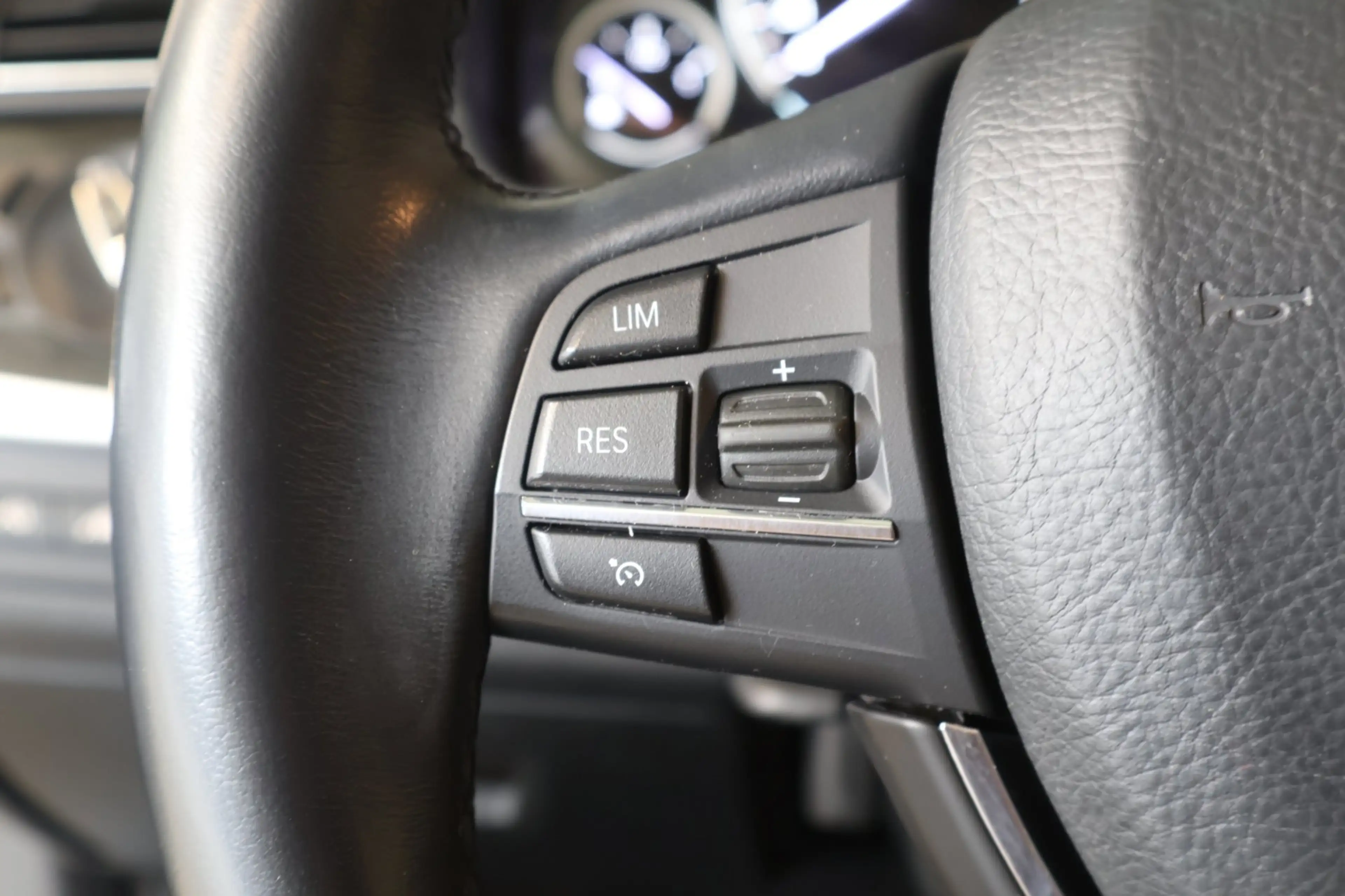 BMW 528 5-serie 528i High Executive dealer OH, Carplay, Pa — photo 15