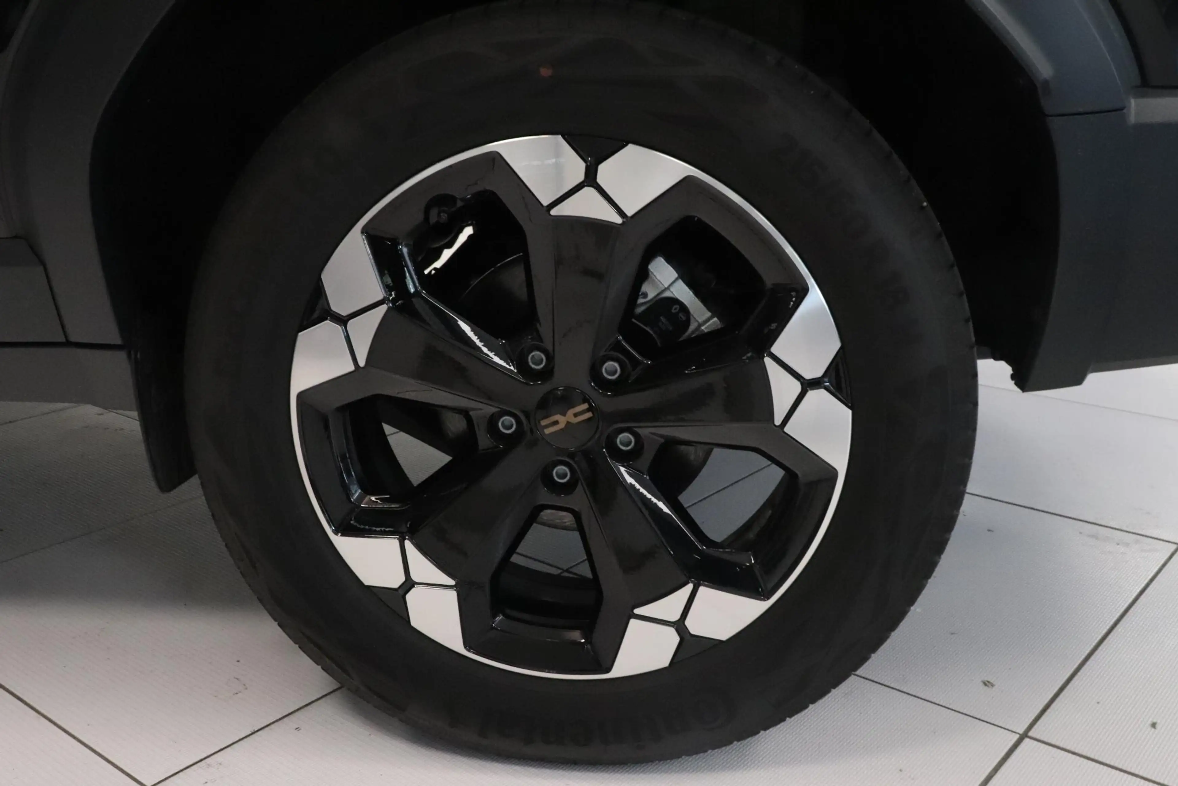 Dacia Bigster 1.8 Hybrid 155 Extreme | Demo | PACK WINTER / PACK — photo 27