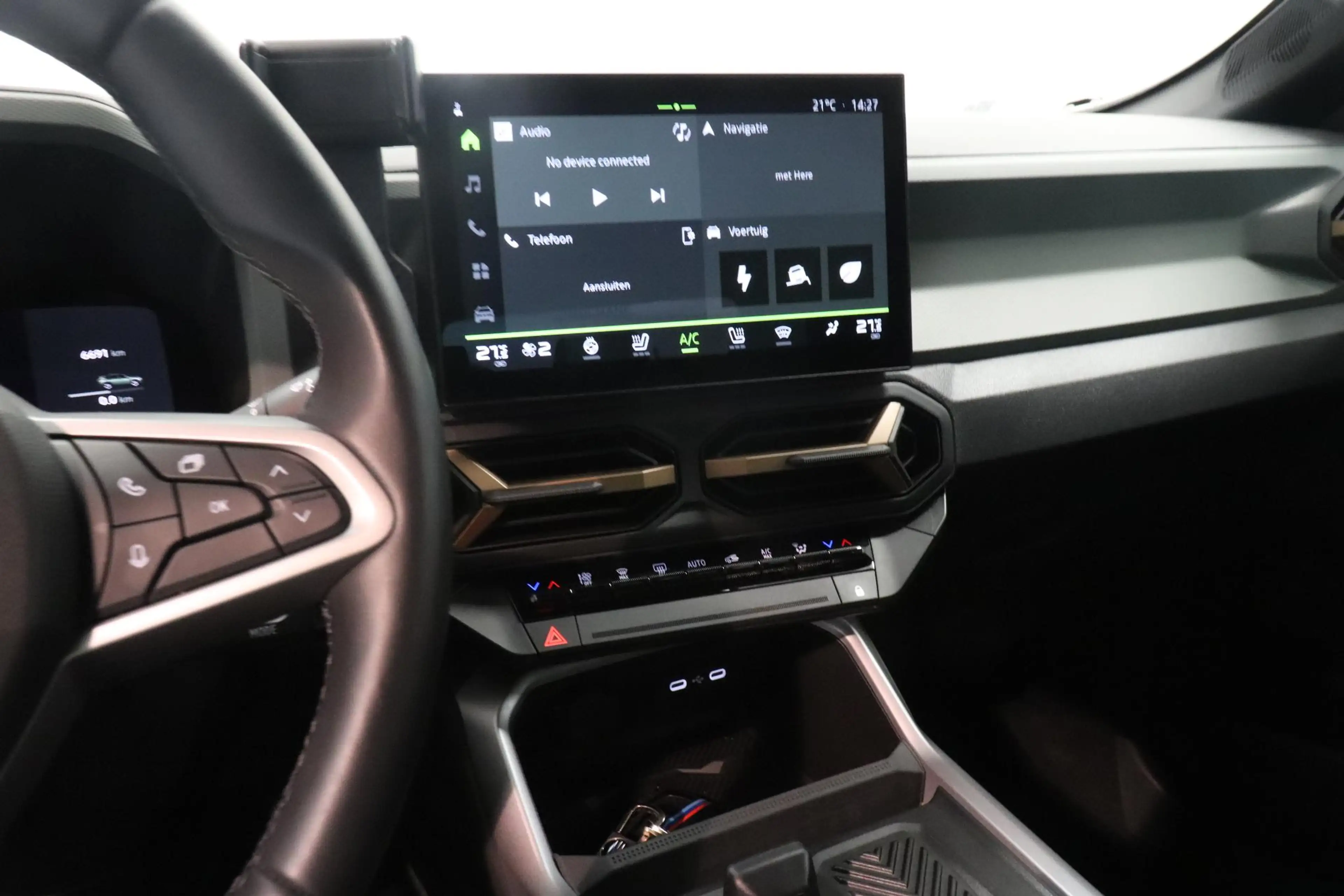 Dacia Bigster 1.8 Hybrid 155 Extreme | Demo | PACK WINTER / PACK — photo 10