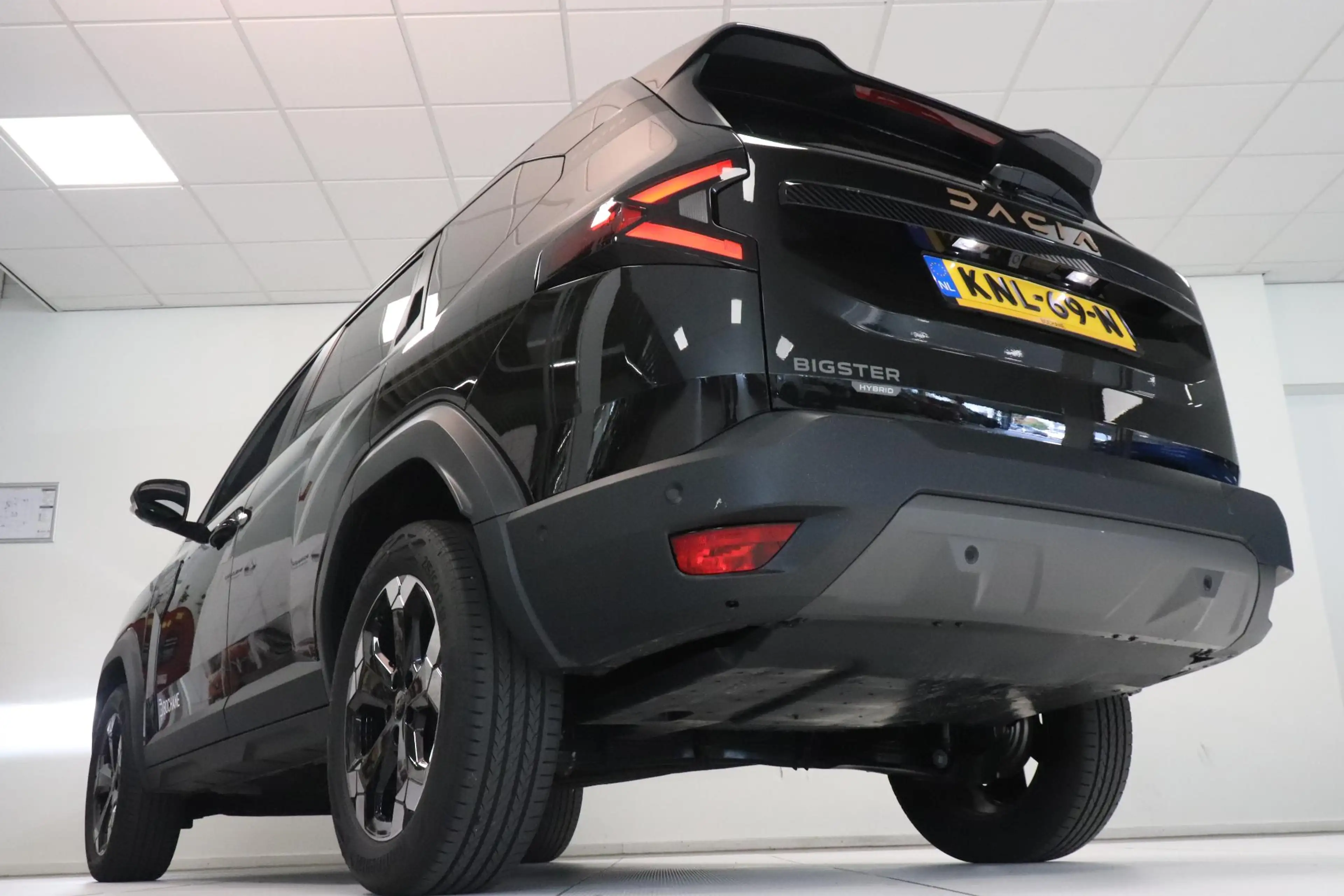 Dacia Bigster 1.8 Hybrid 155 Extreme | Demo | PACK WINTER / PACK — photo 16