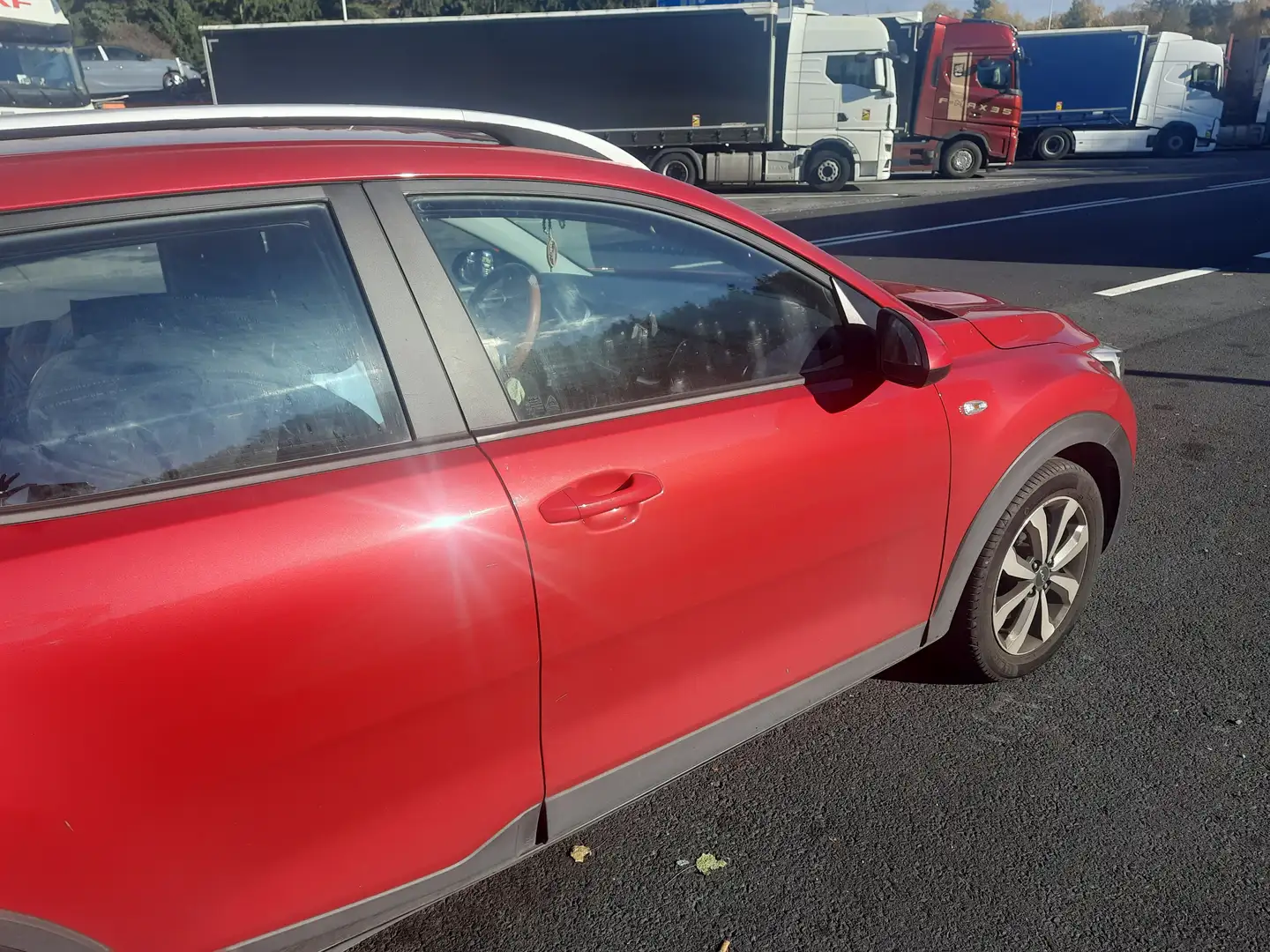 Kia Stonic Stonic 1,0 TGDI GPF ISG Silber Limited Rot - 1