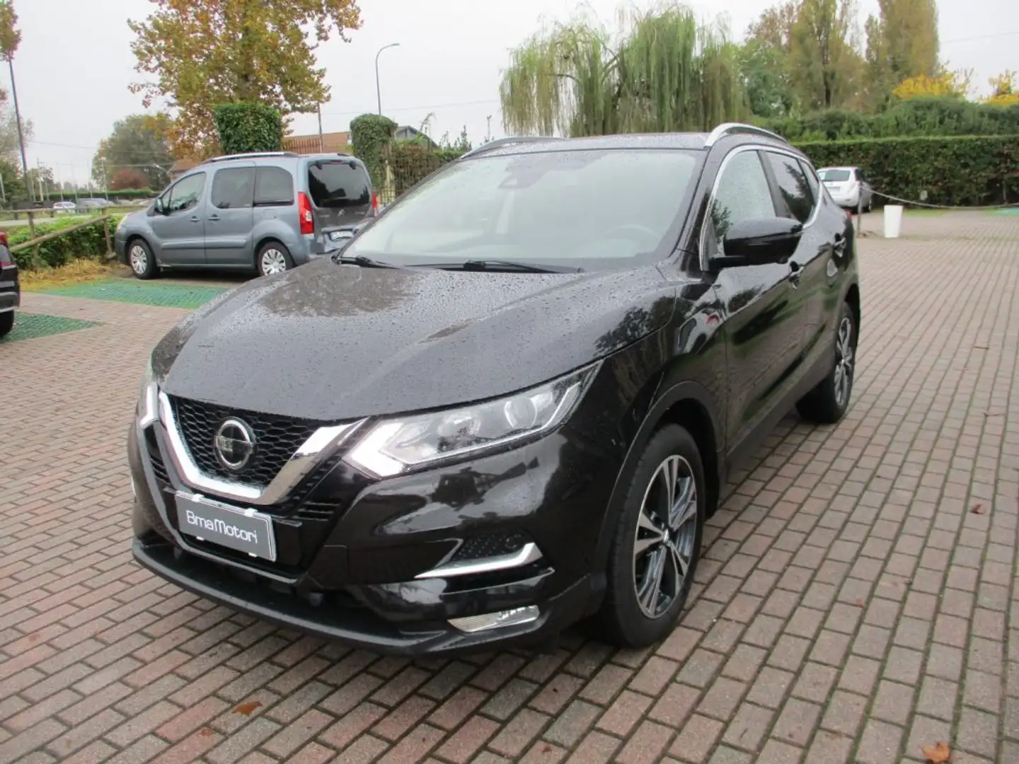 Nissan Qashqai 1.5 dCi N-Connecta TETTO/Navi/360 Noir - 1