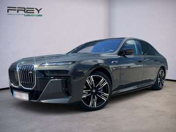 xDrive M70 / Theater / B&W / DAP / PAP / HAL