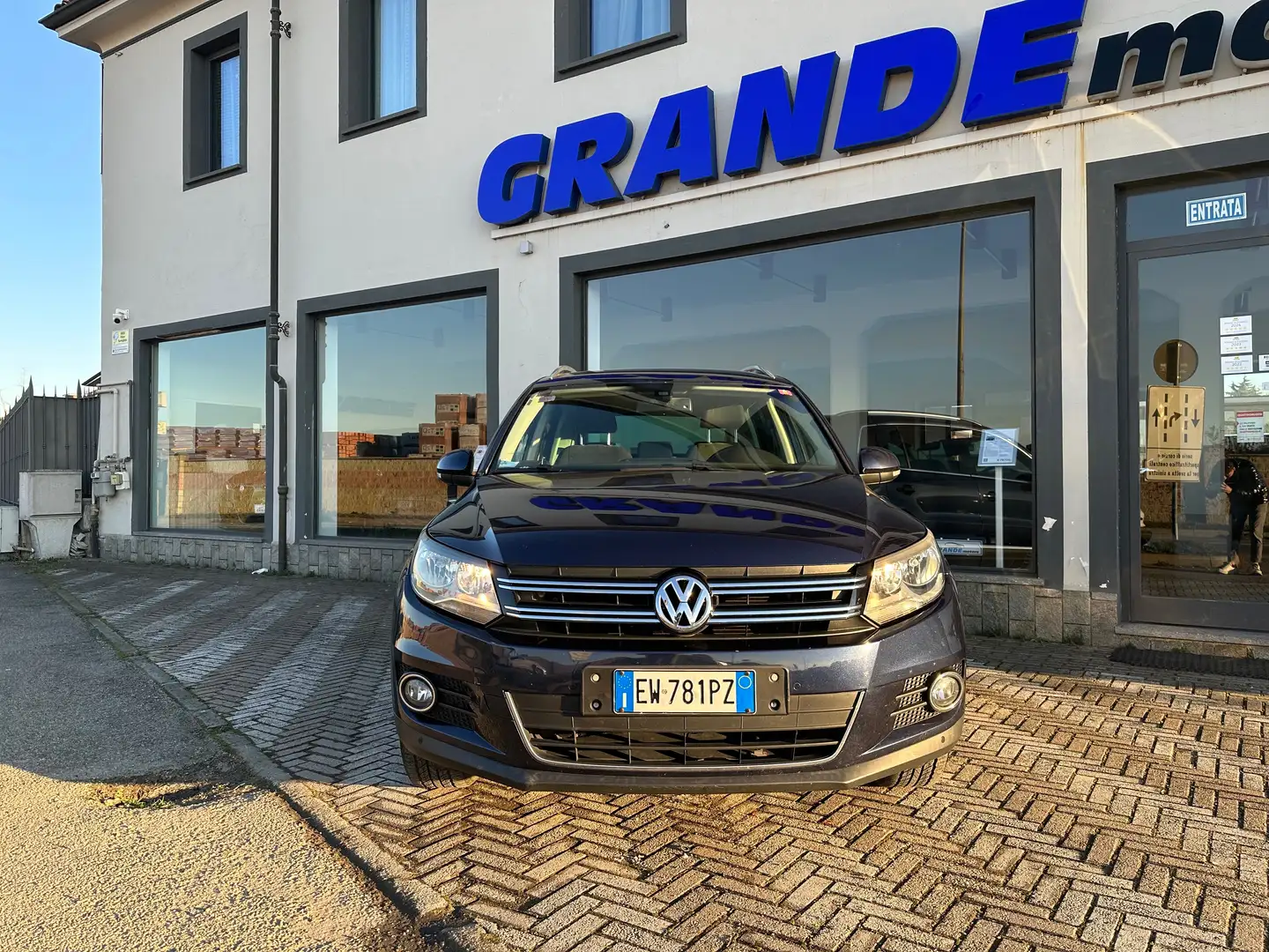Volkswagen Tiguan Tiguan 2.0 tdi DSG - 4 MOTION Blau - 2