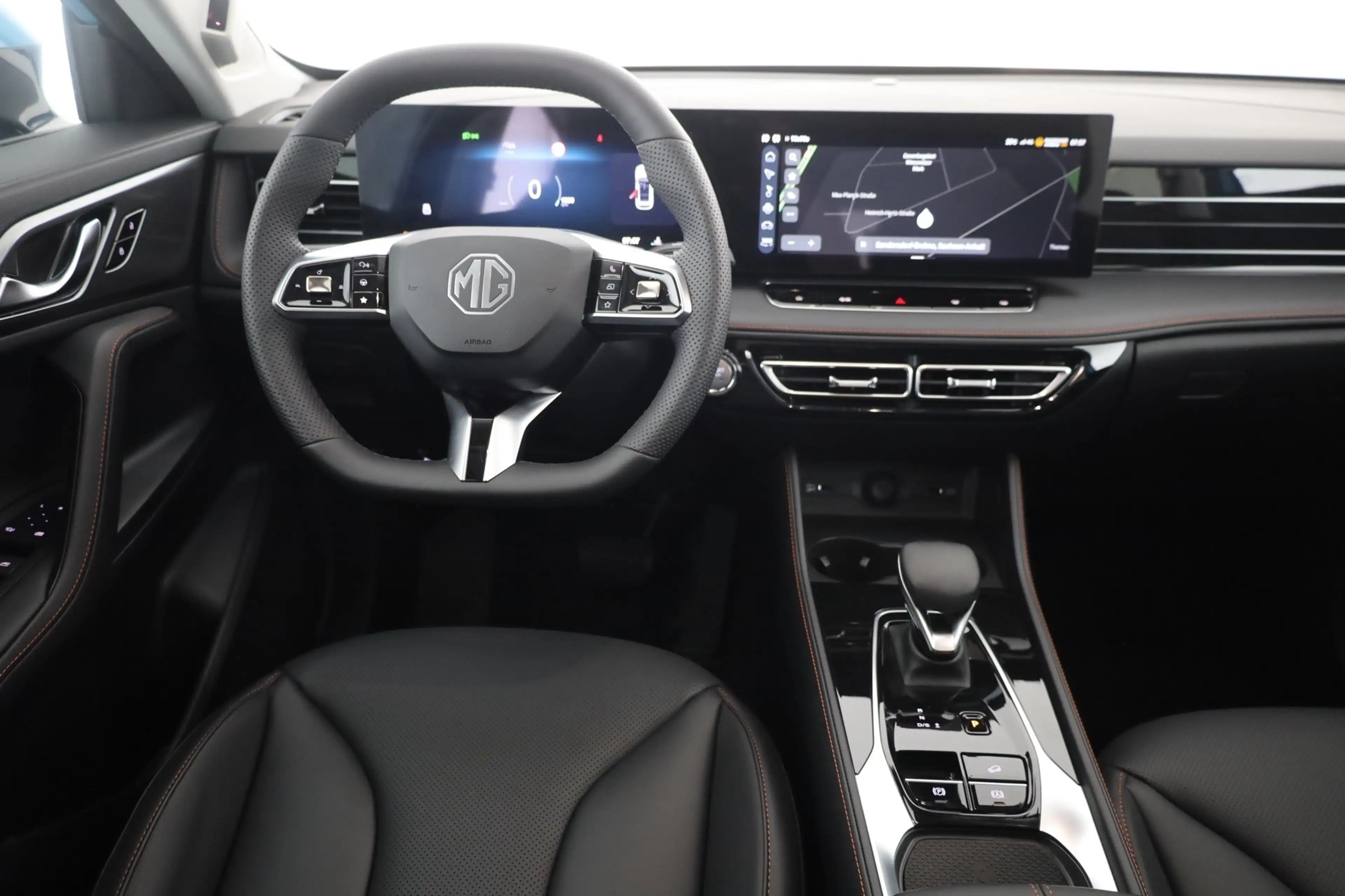 MG HS 1.5 T GDI 125 kW Luxury LED Navi 360° ACC — photo 10