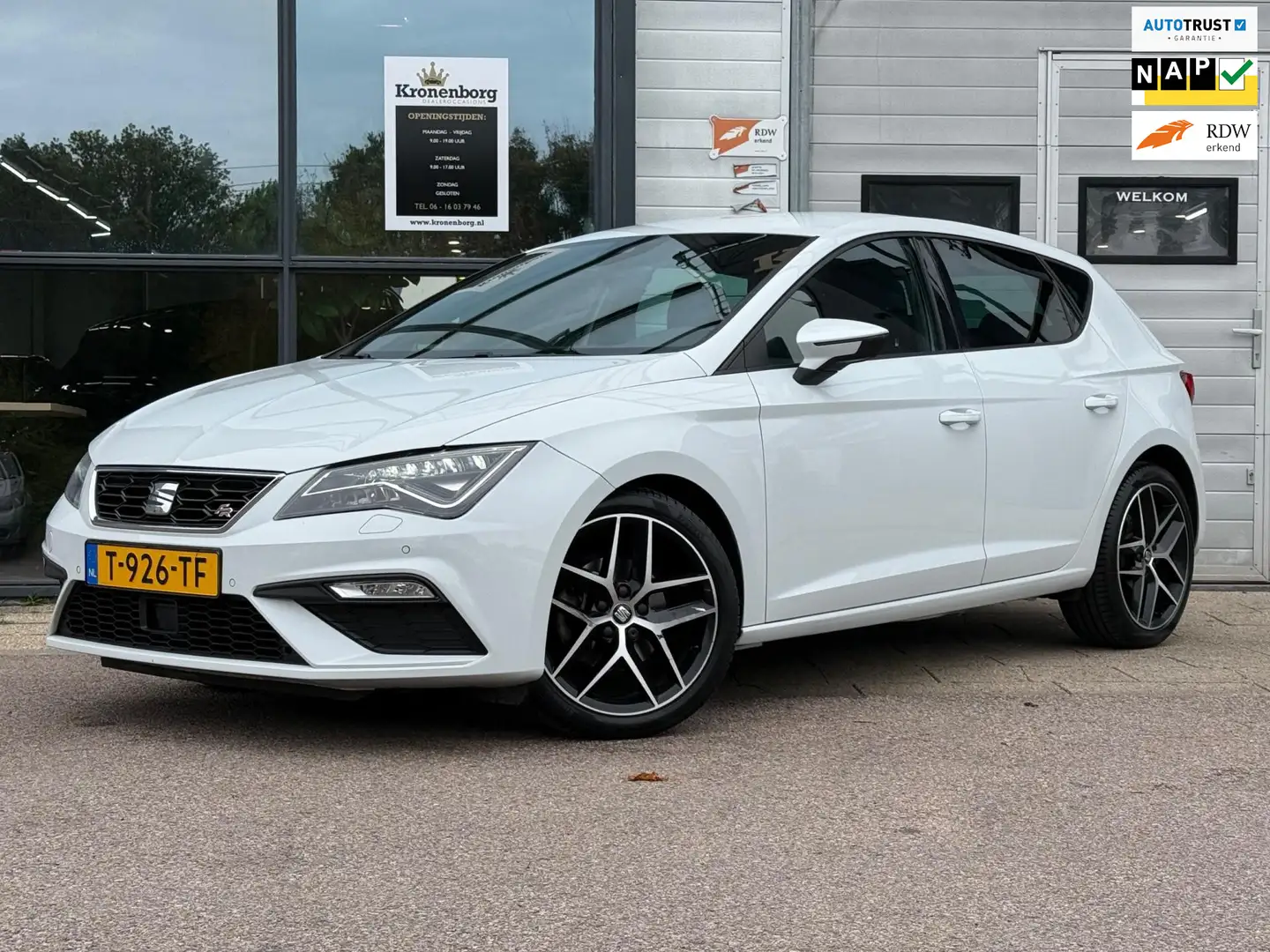 SEAT Leon 1.4 EcoTSI FR Business Intense, NAP, CARPLAY Weiß - 1