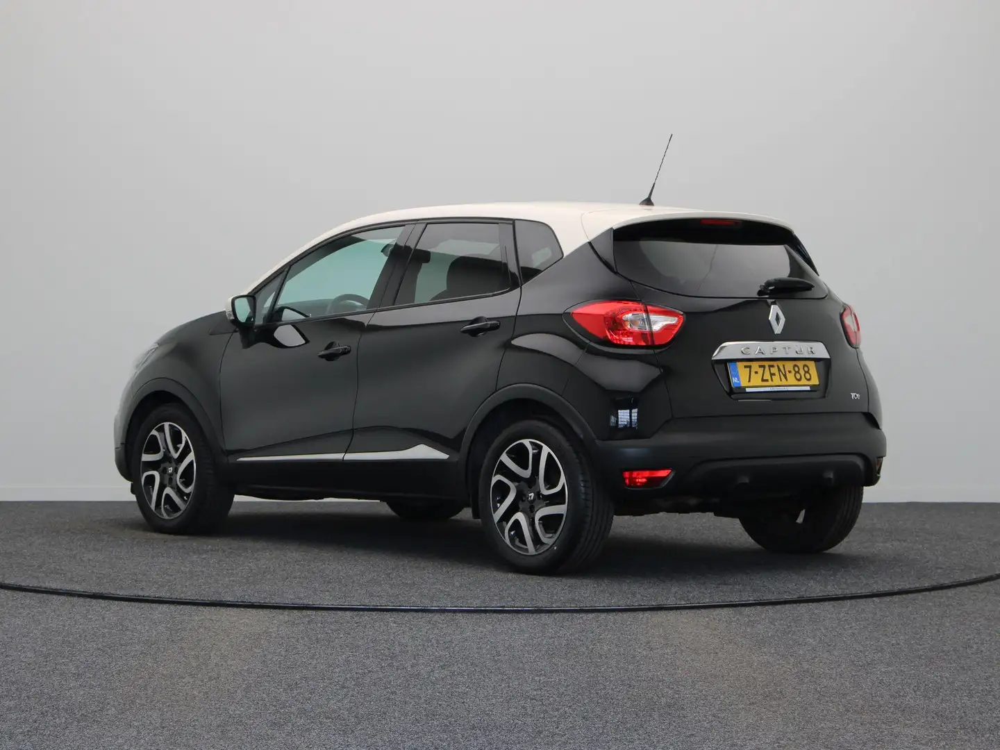 Renault Captur 0.9 TCe Dynamique | Cruise control | Navigatie | C Zwart - 2