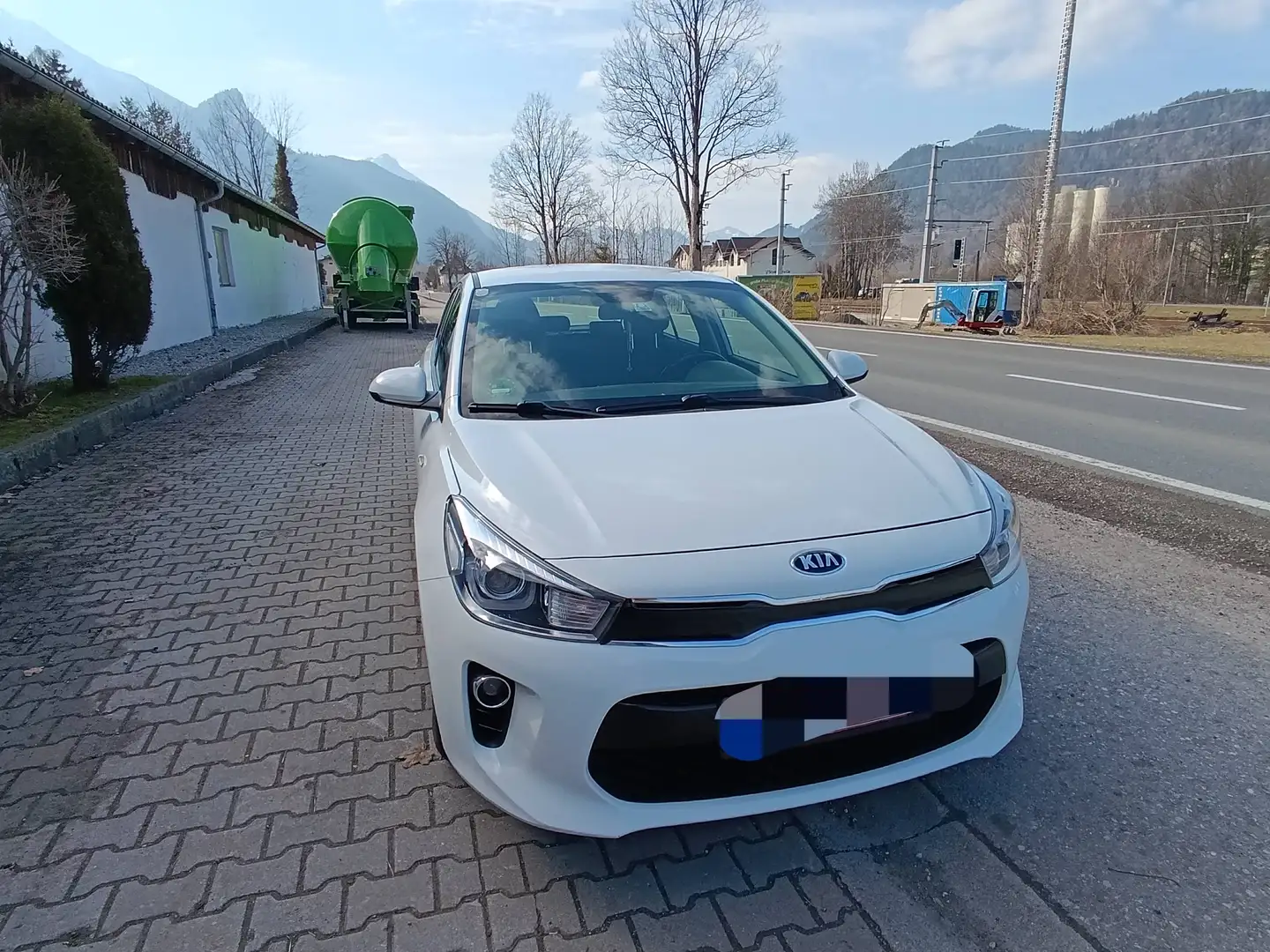 Kia Rio Rio 1,25 MPI Silber ISG Silber Weiß - 1