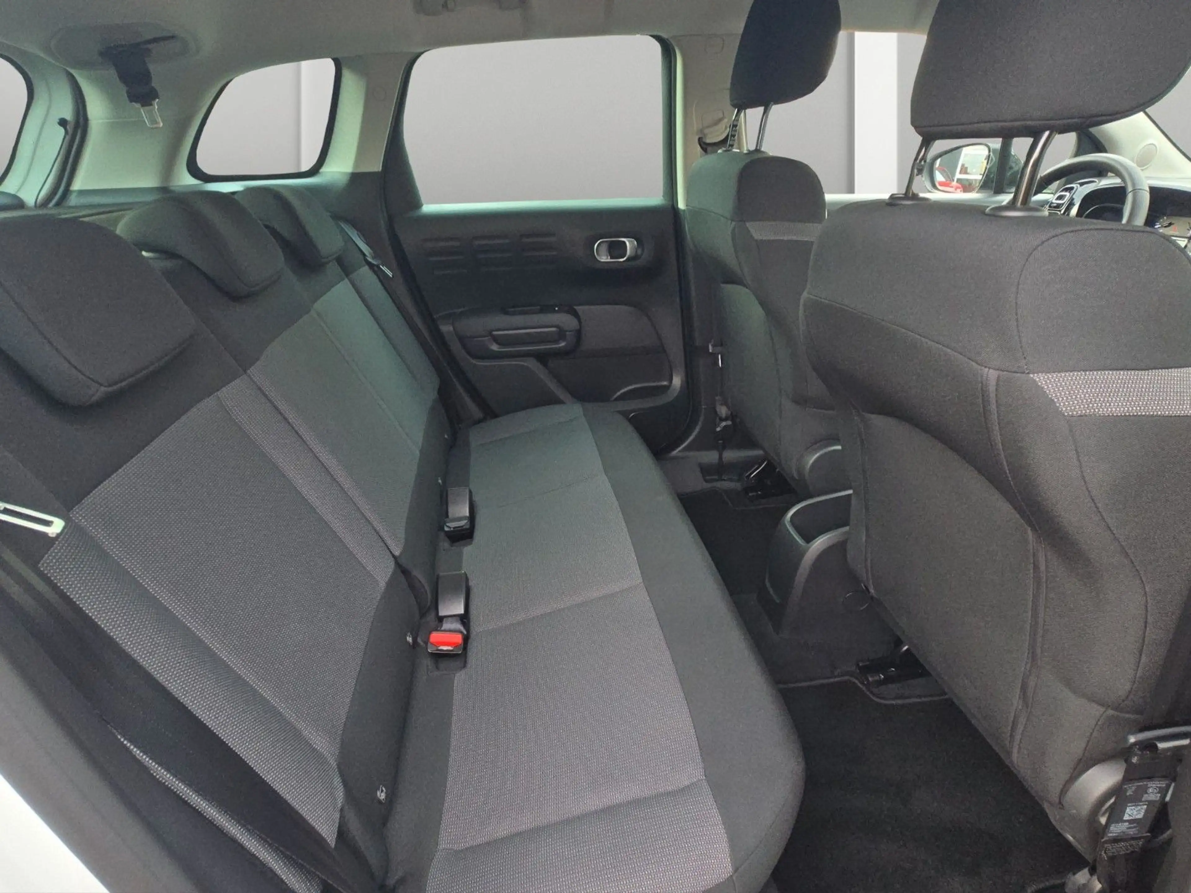 Citroen C3 Aircross Feel Pack Navi CarPlay Kamera DAB — photo 12