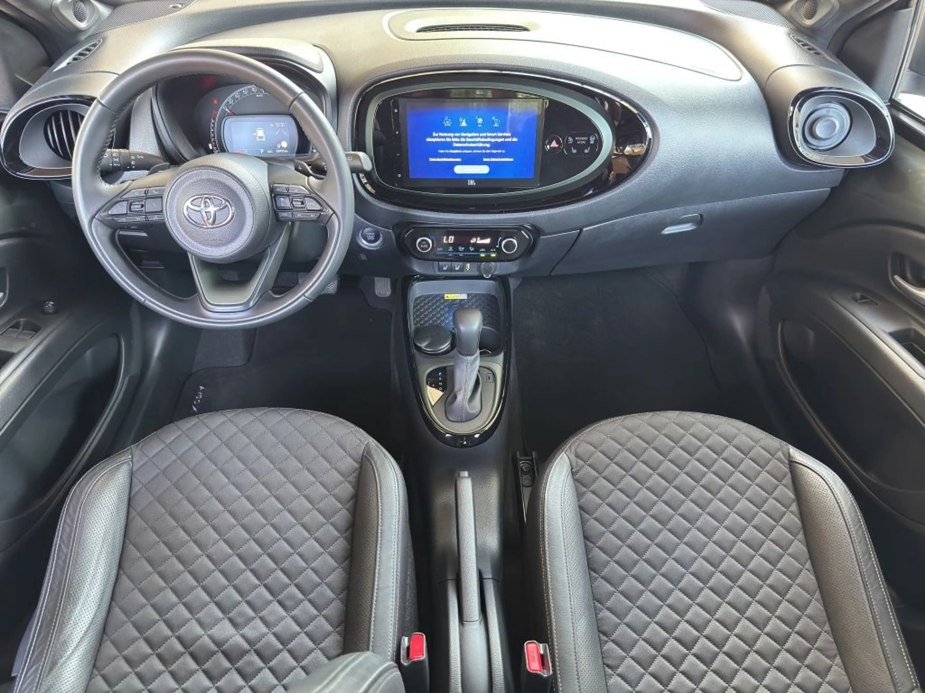 Toyota Aygo X S-CVT Air Explore — photo 13