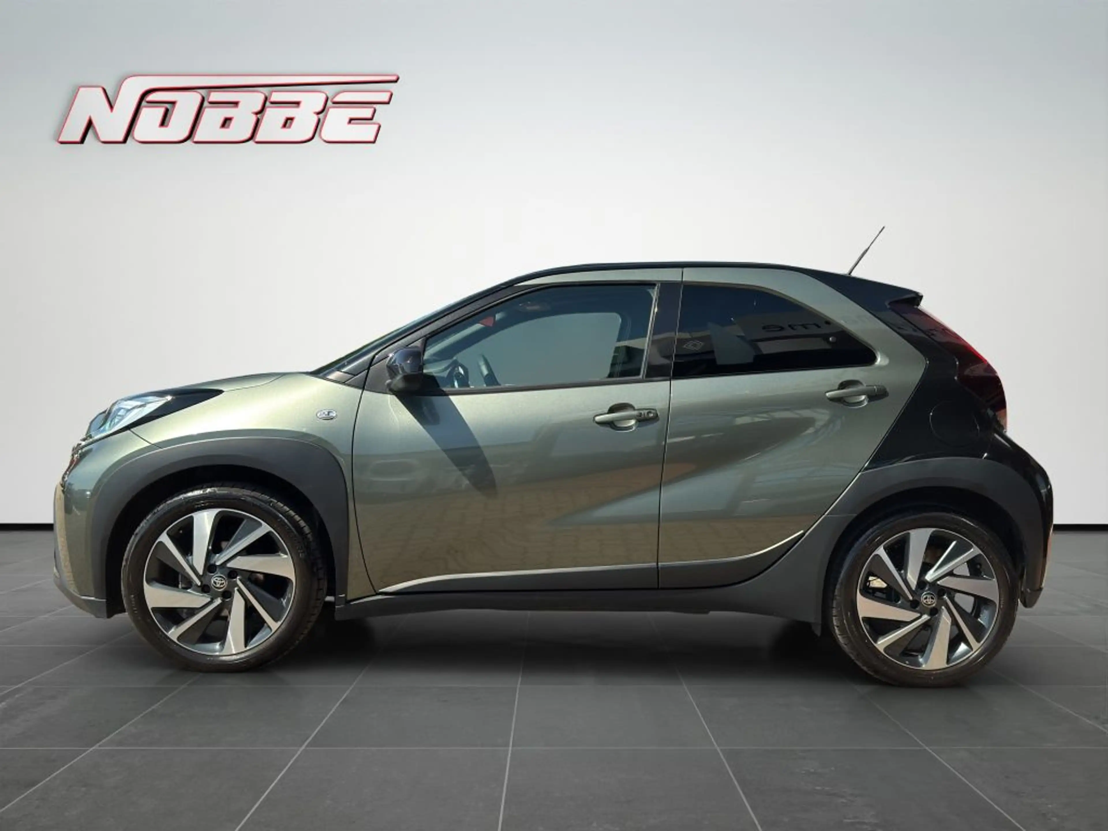 Toyota Aygo X S-CVT Air Explore — photo 2