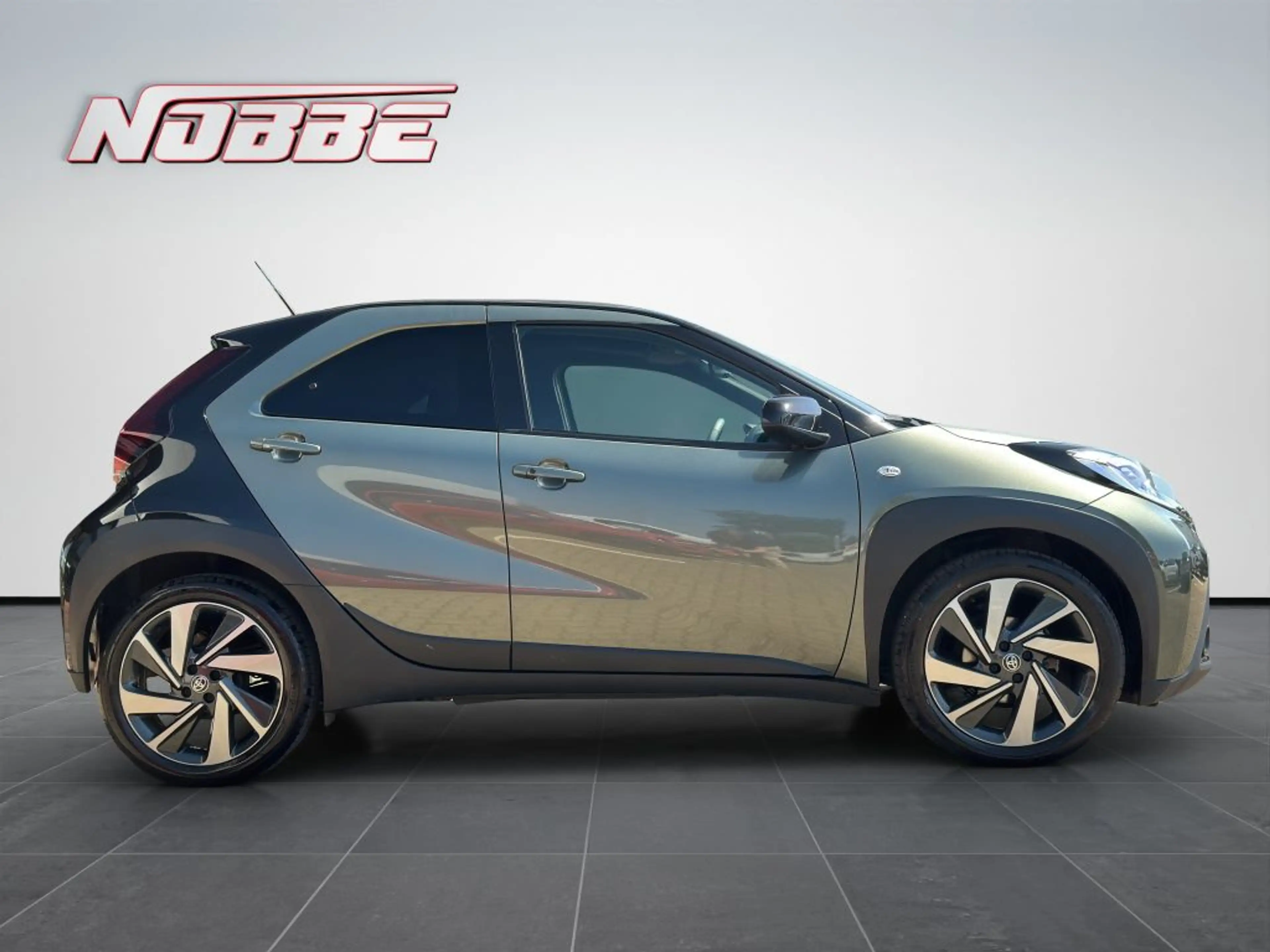 Toyota Aygo X S-CVT Air Explore — photo 6