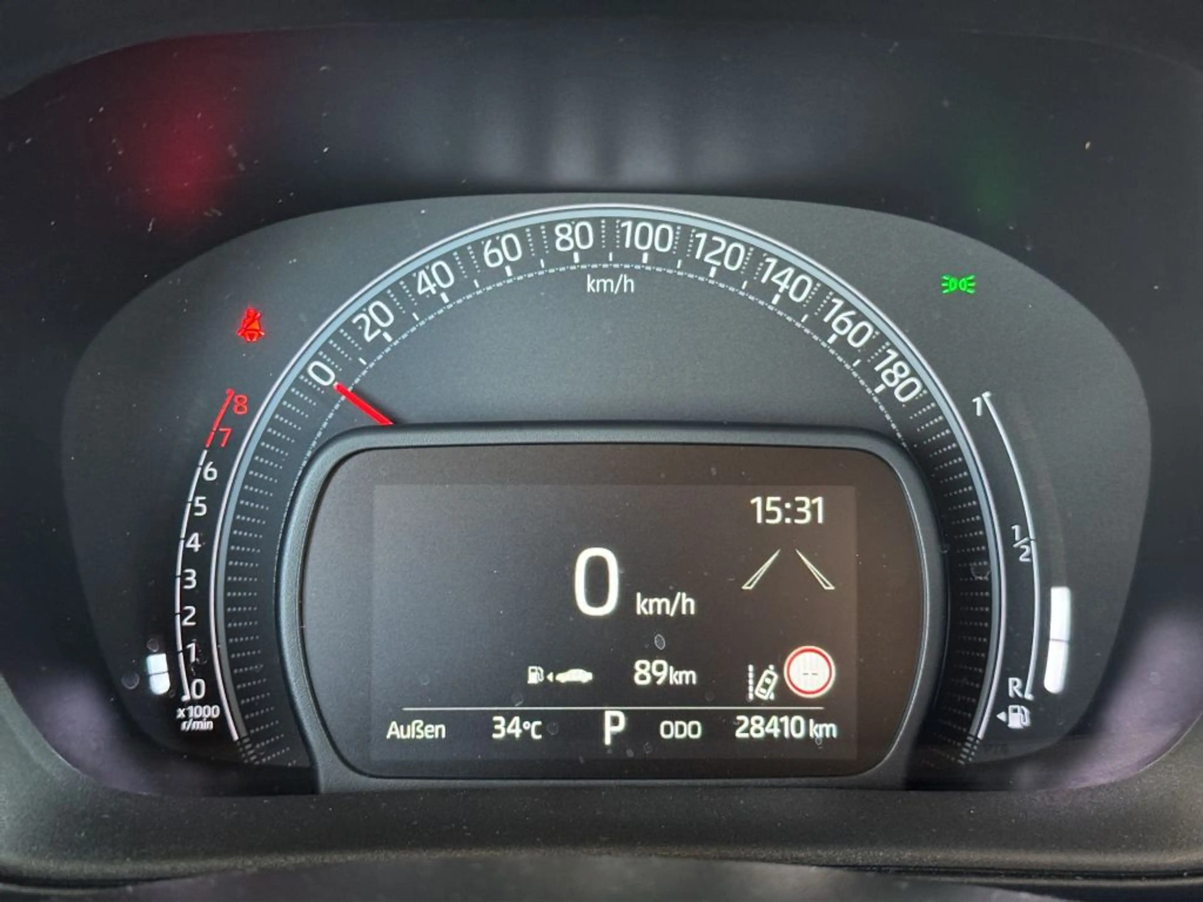 Toyota Aygo X S-CVT Air Explore — photo 11