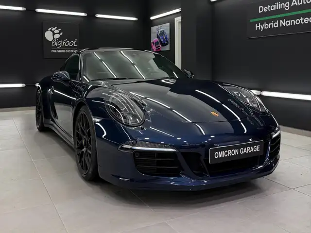 Porsche 991 911 Carrera GTS