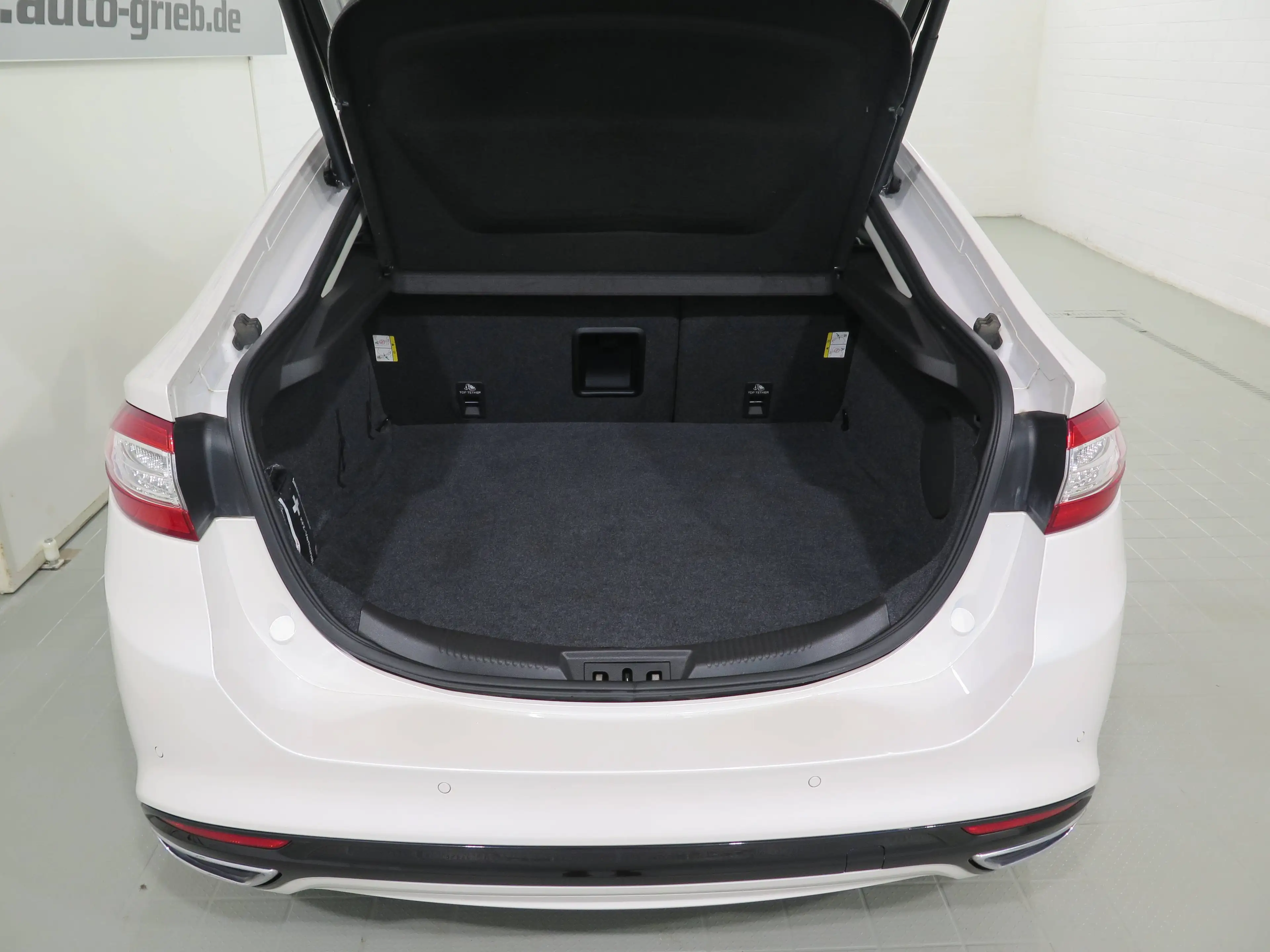 Ford Mondeo Titanium AWD, LED, ACC, Navi, Standh — photo 7