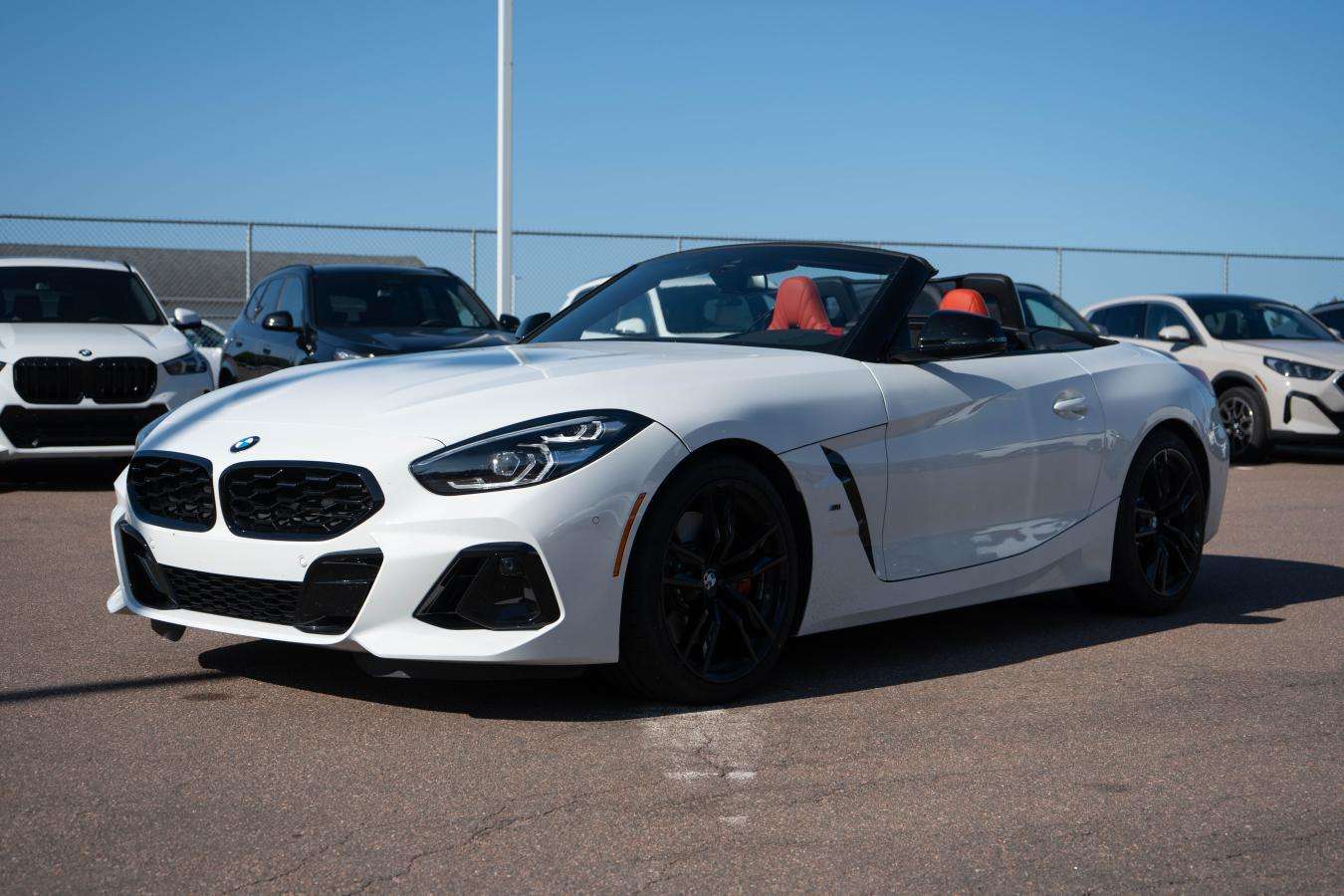 2026 BMW Z4 M40i Roadster | Premium Enhanced | Red M Brakes