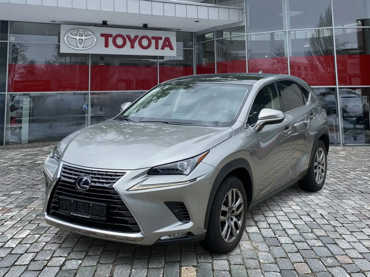 Lexus NX 300 h Executive Line Pano ParkAss. ACC - 1