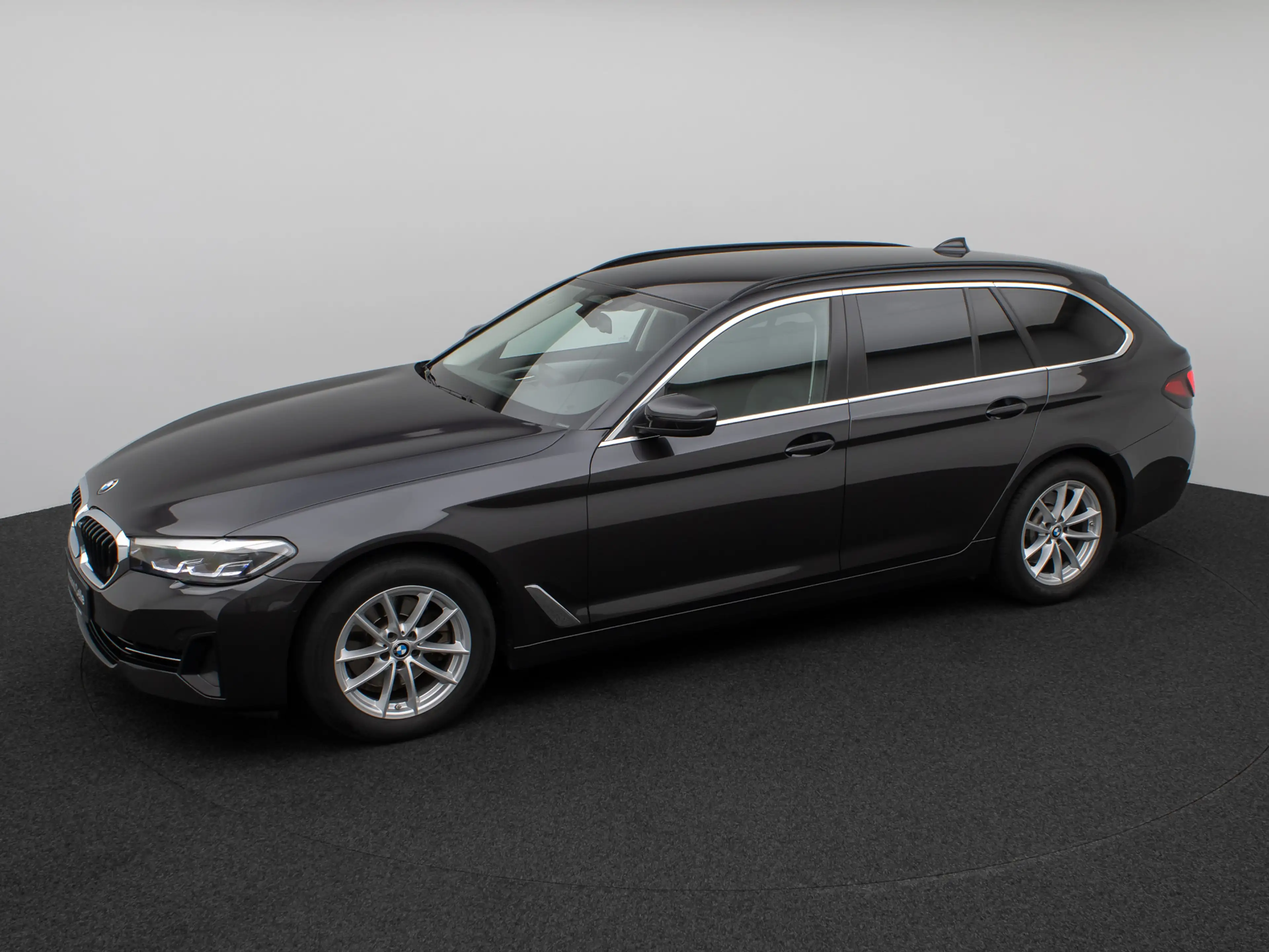 BMW 520 Kamera DAB 4xKlima AHK Alarm Leder Sport — photo 12