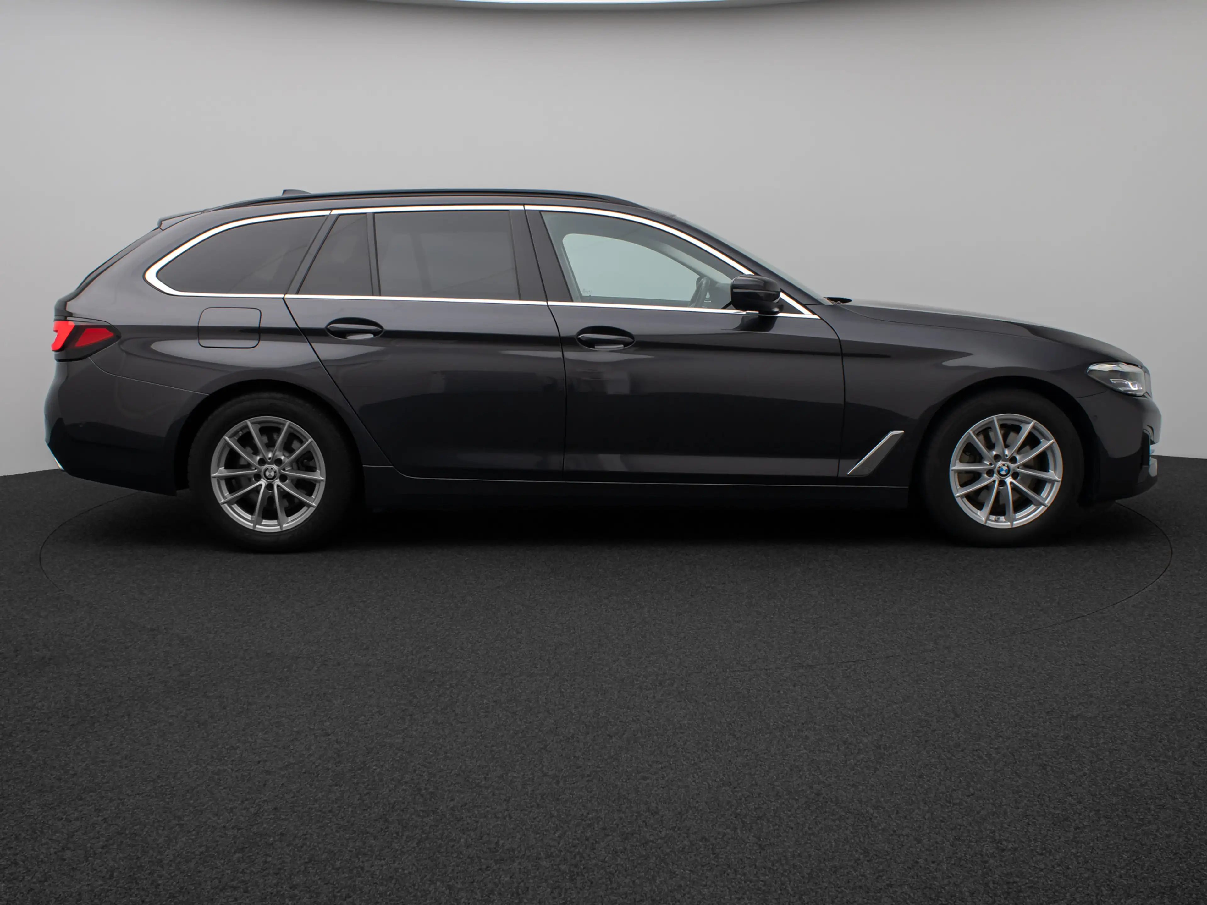 BMW 520 Kamera DAB 4xKlima AHK Alarm Leder Sport — photo 5