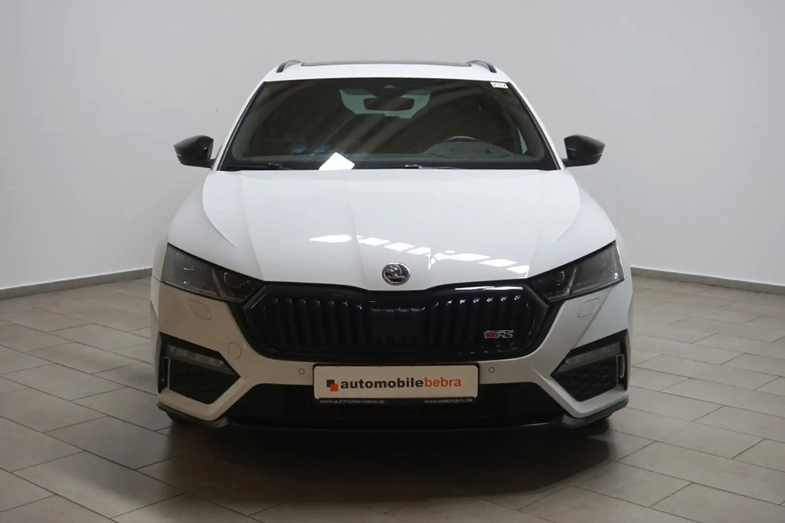 Skoda Octavia 2.0TSI DSG RS Virtual Pano AHK LED 19 Weiß - 2