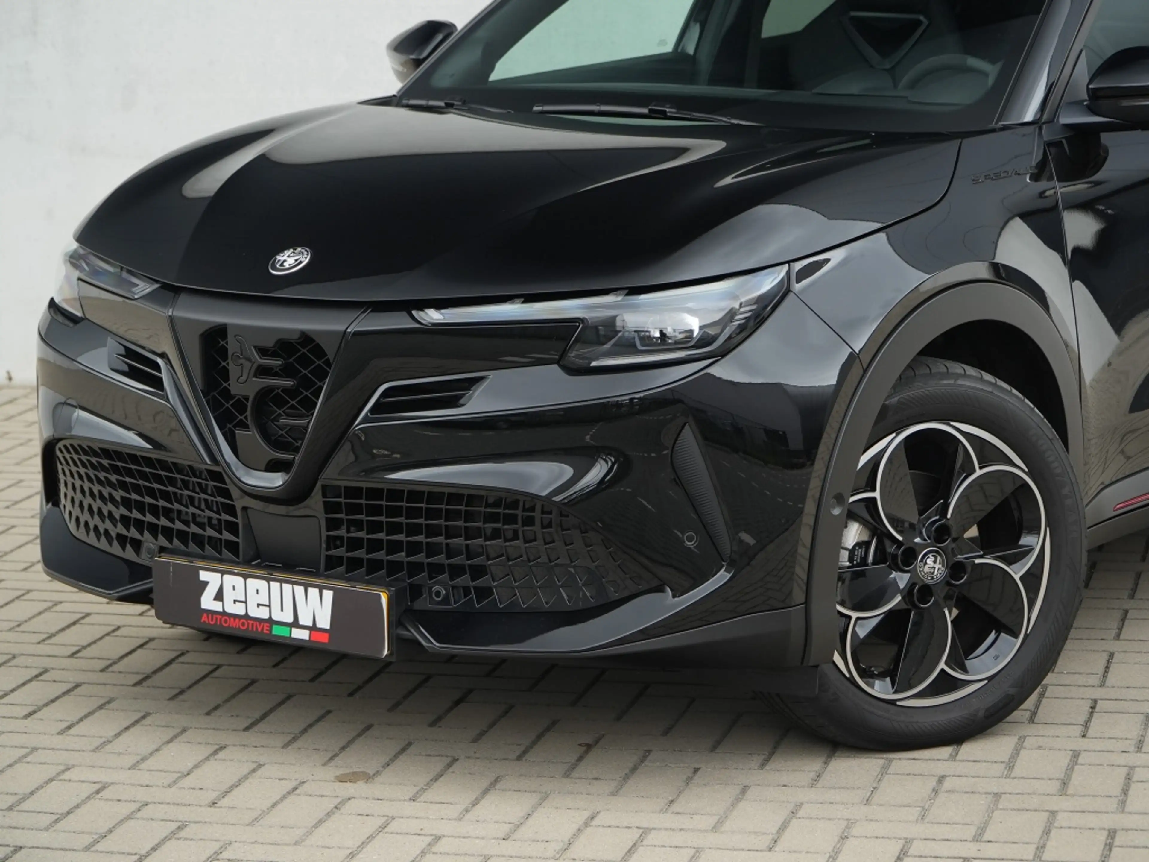 Alfa Romeo Junior 1.2 Turbo 145 PK Ibrida Speciale | Schuifdak | Sab — photo 2