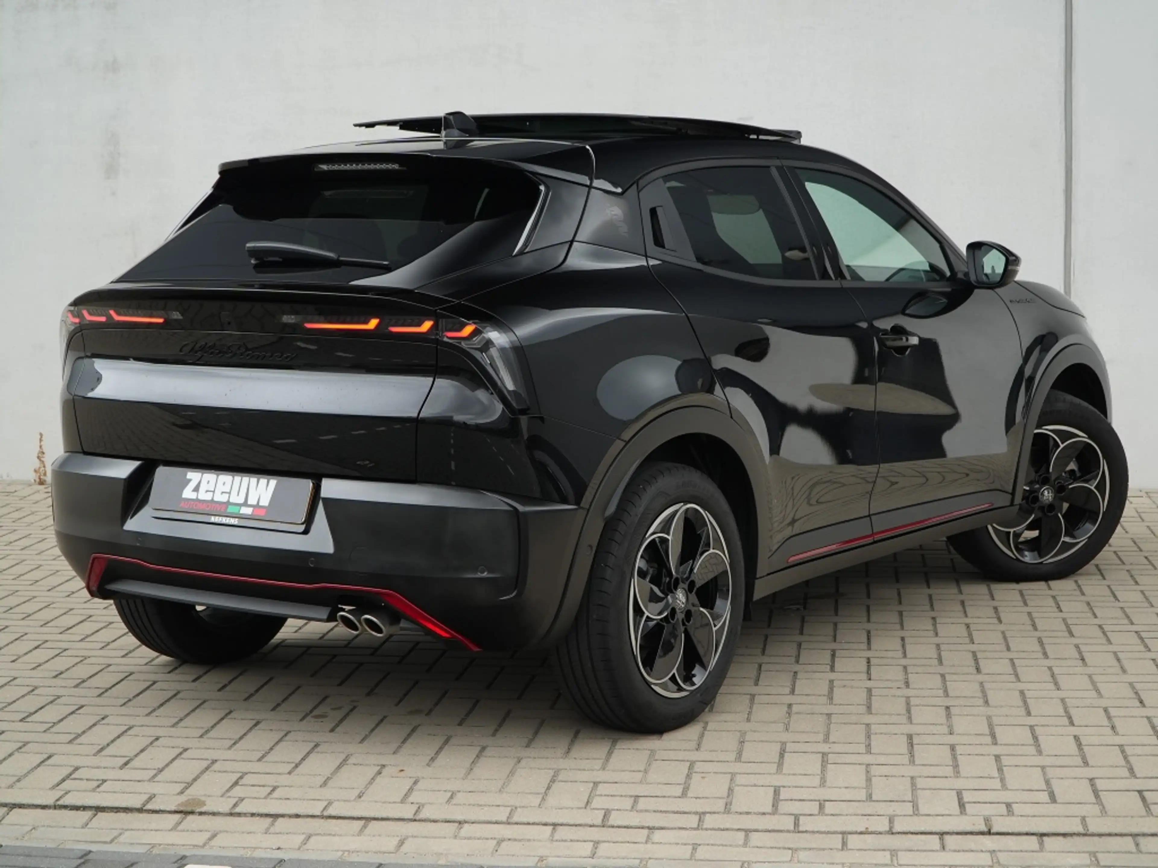 Alfa Romeo Junior 1.2 Turbo 145 PK Ibrida Speciale | Schuifdak | Sab — photo 8