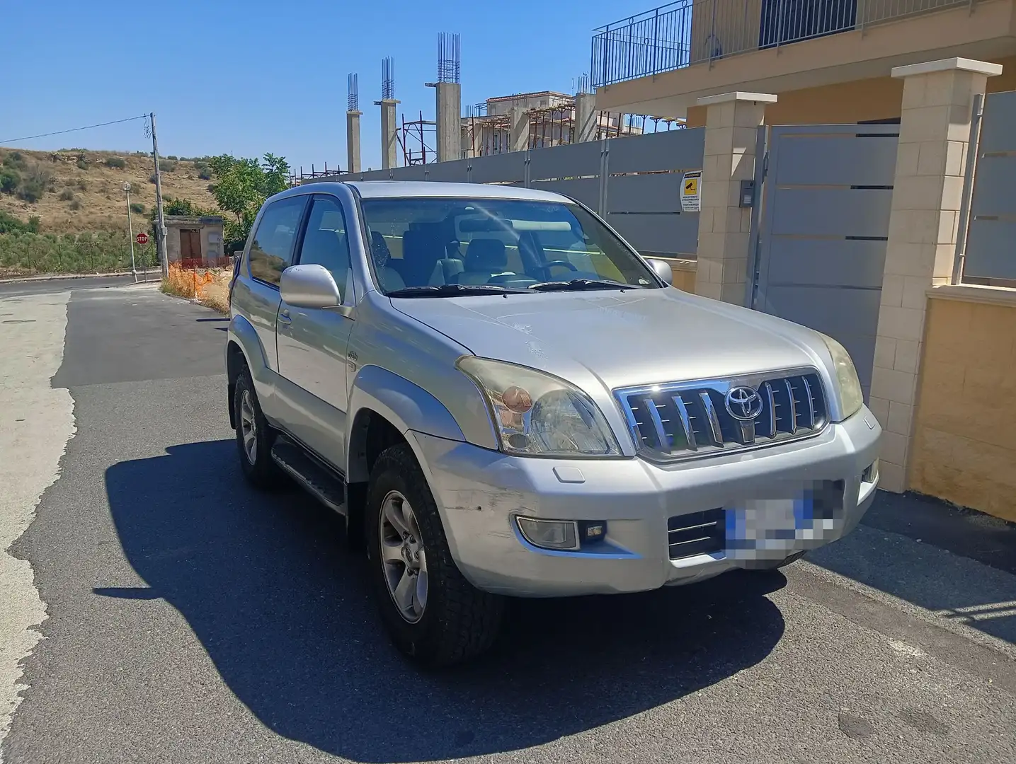Toyota Land Cruiser Prado Executive Серый - 1