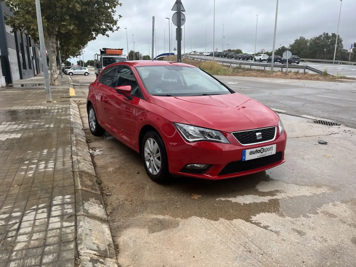 SEAT Leon SC 1.2 TSI S&S Style 110 Rojo - 2