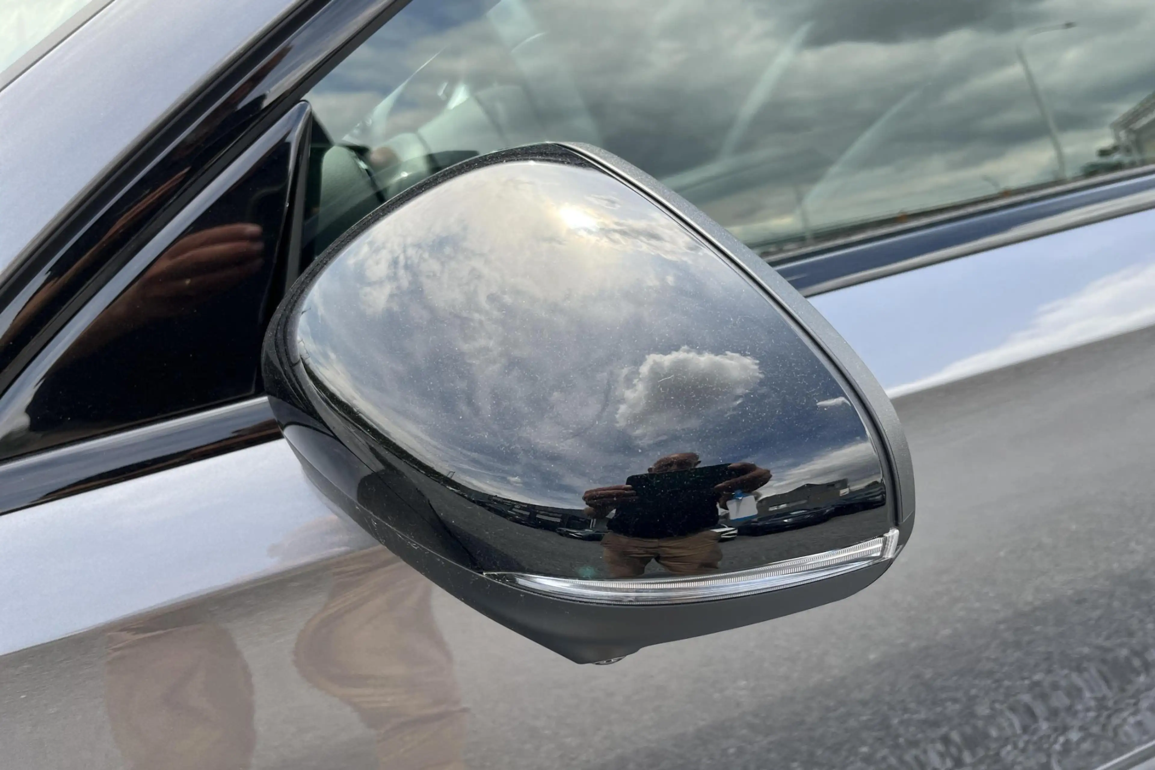 Mercedes-Benz A 250 A e AMG Line — photo 14