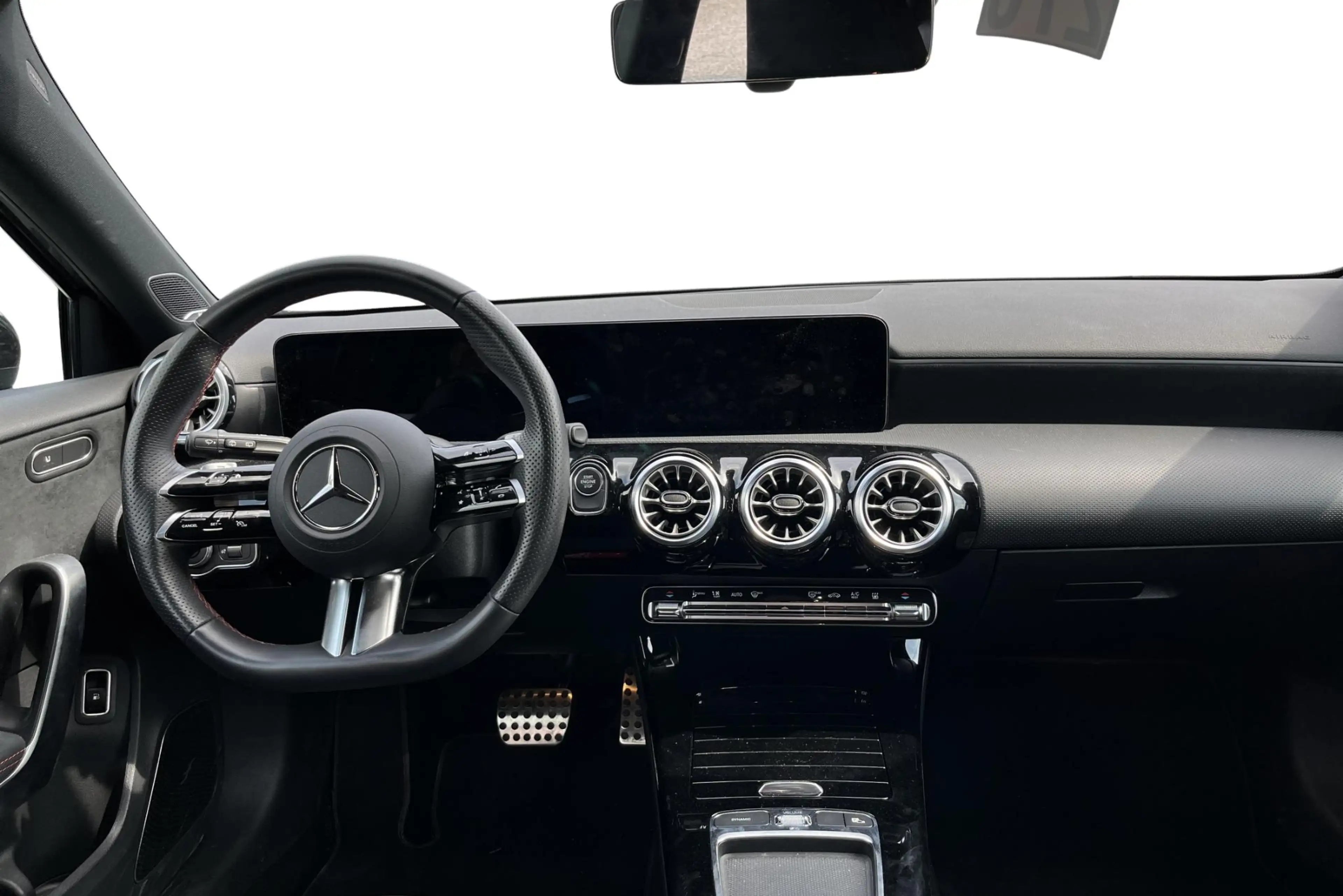 Mercedes-Benz A 250 A e AMG Line — photo 12