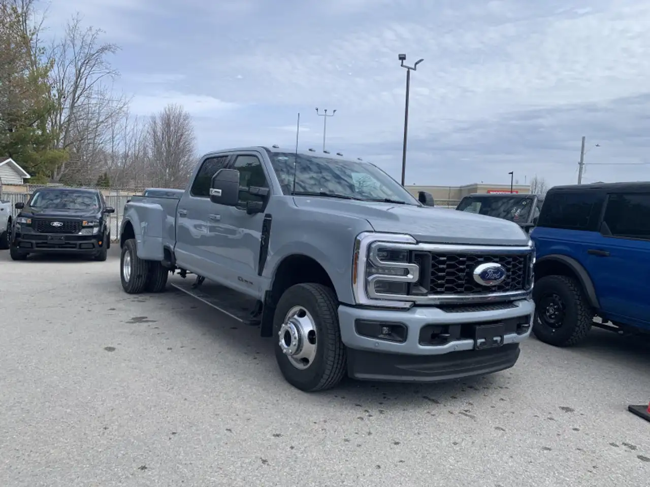 Ford F 350 снимка Ford F 350