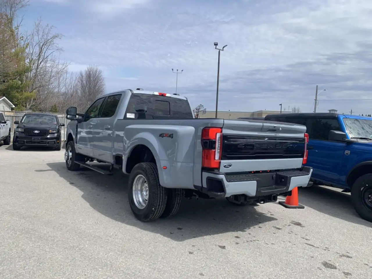 Ford F 350 снимка Ford F 350