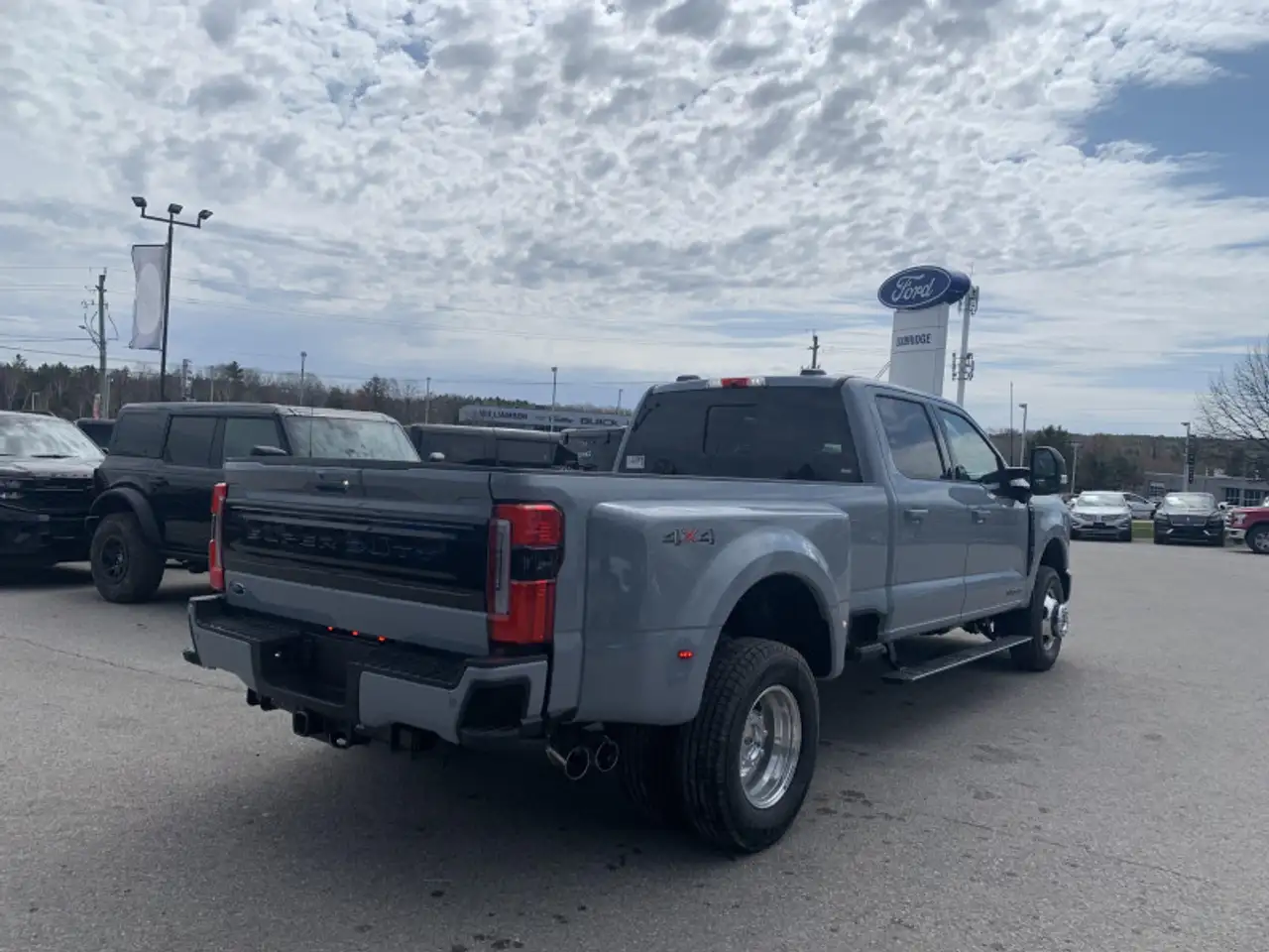 Ford F 350 снимка Ford F 350
