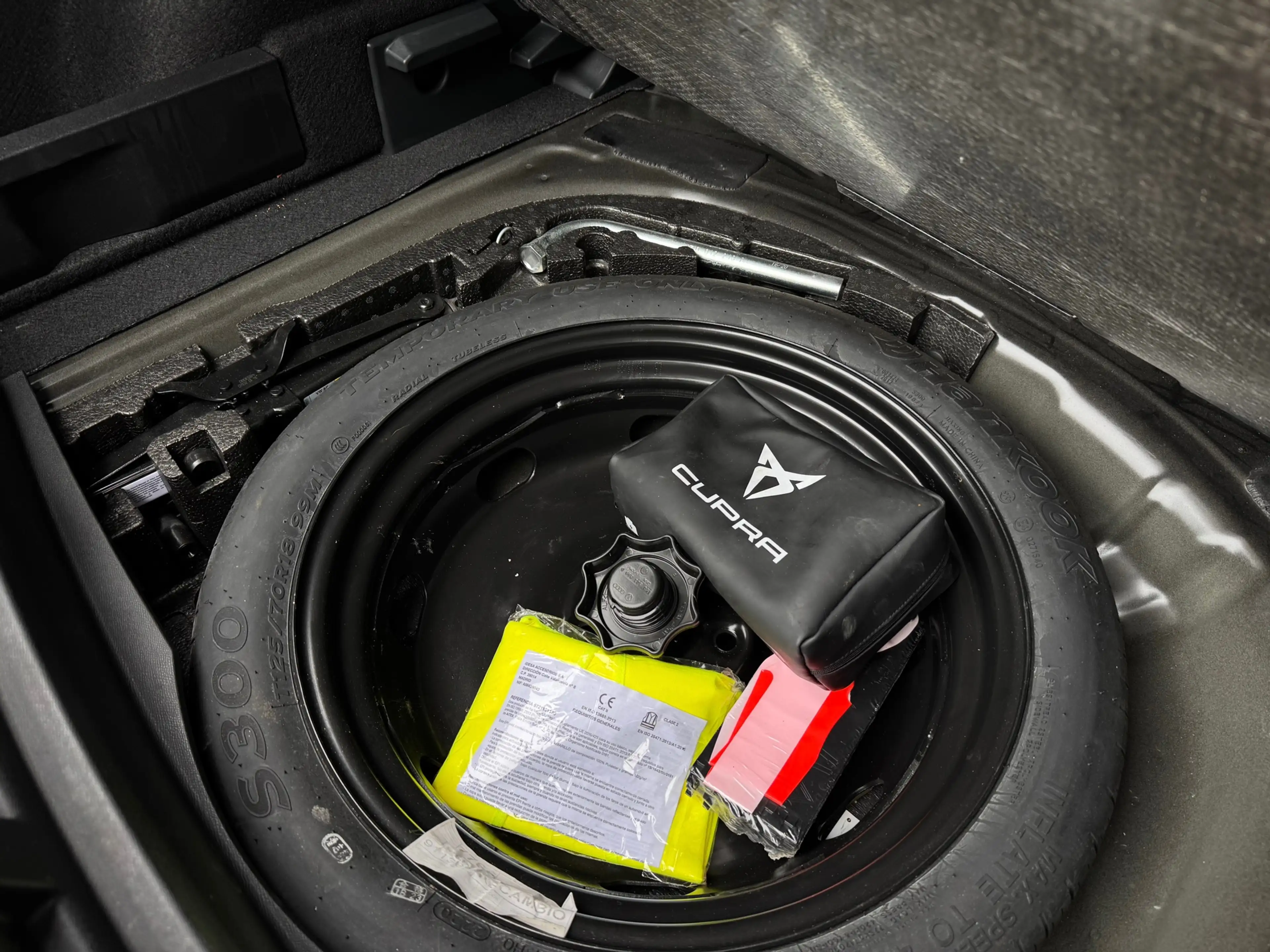 CUPRA Formentor 1.5 TSI Low hybride * Camera * Sfeerverlichting * — photo 9