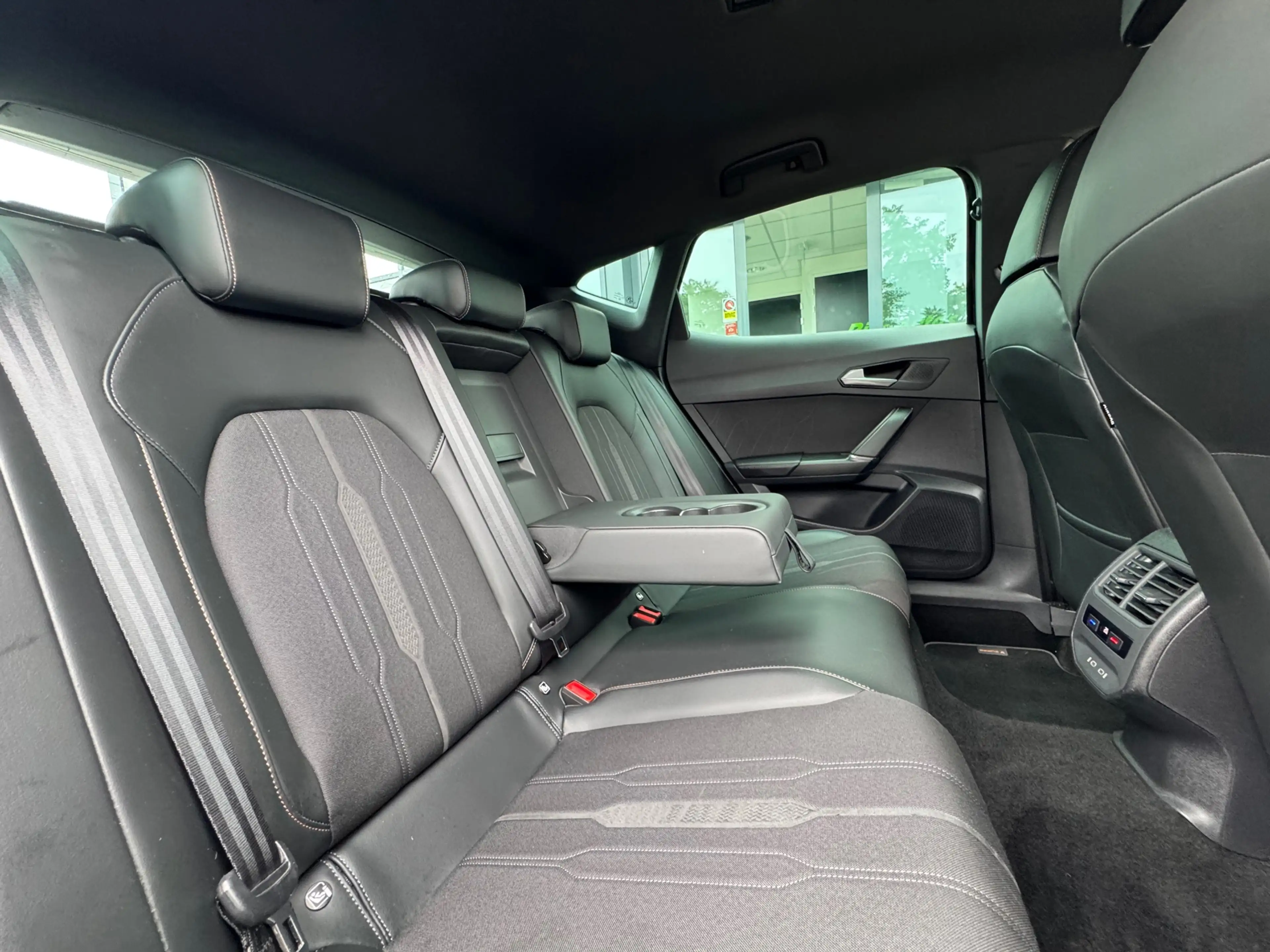 CUPRA Formentor 1.5 TSI Low hybride * Camera * Sfeerverlichting * — photo 29