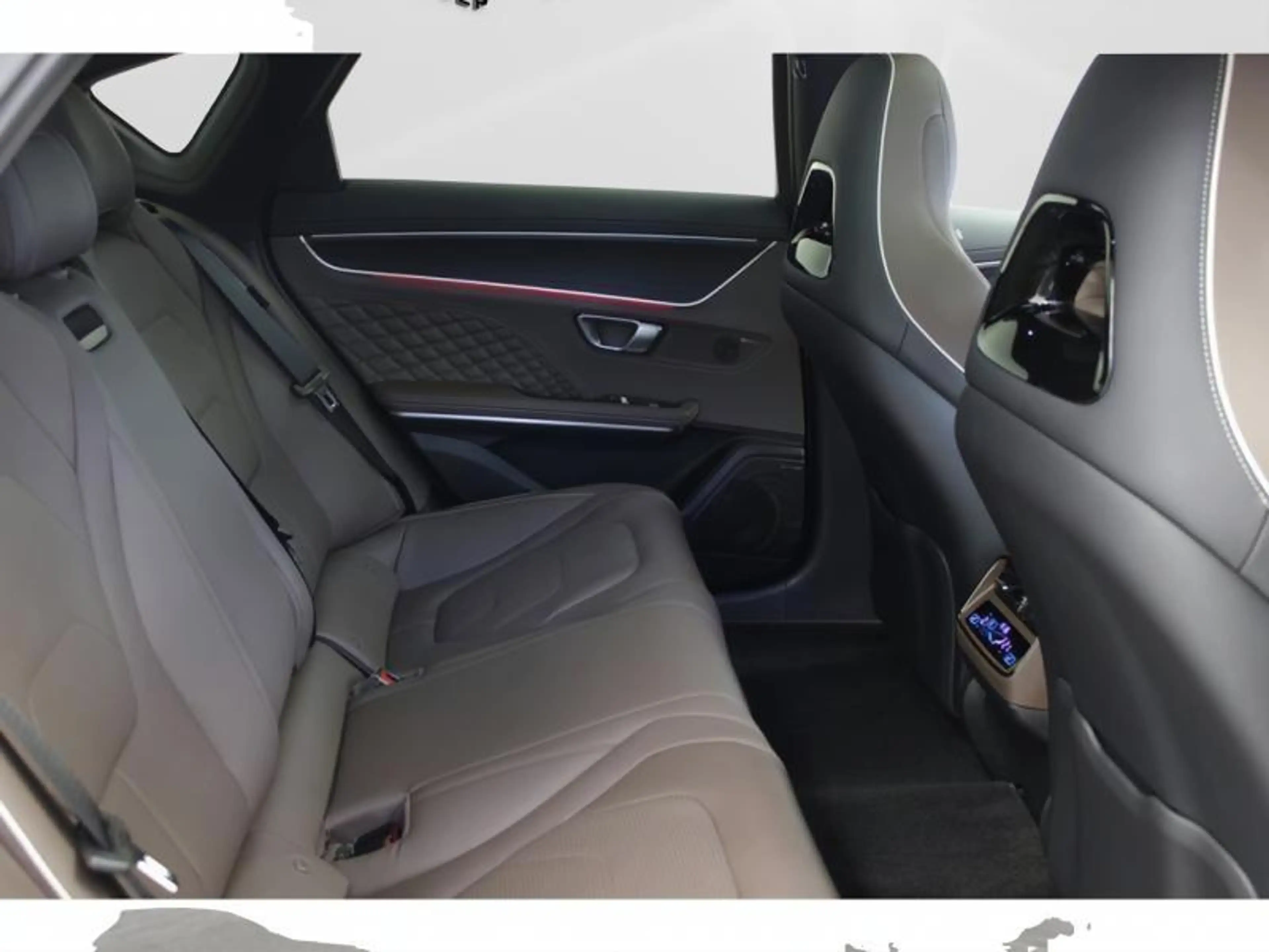 BYD Han Executive — photo 11