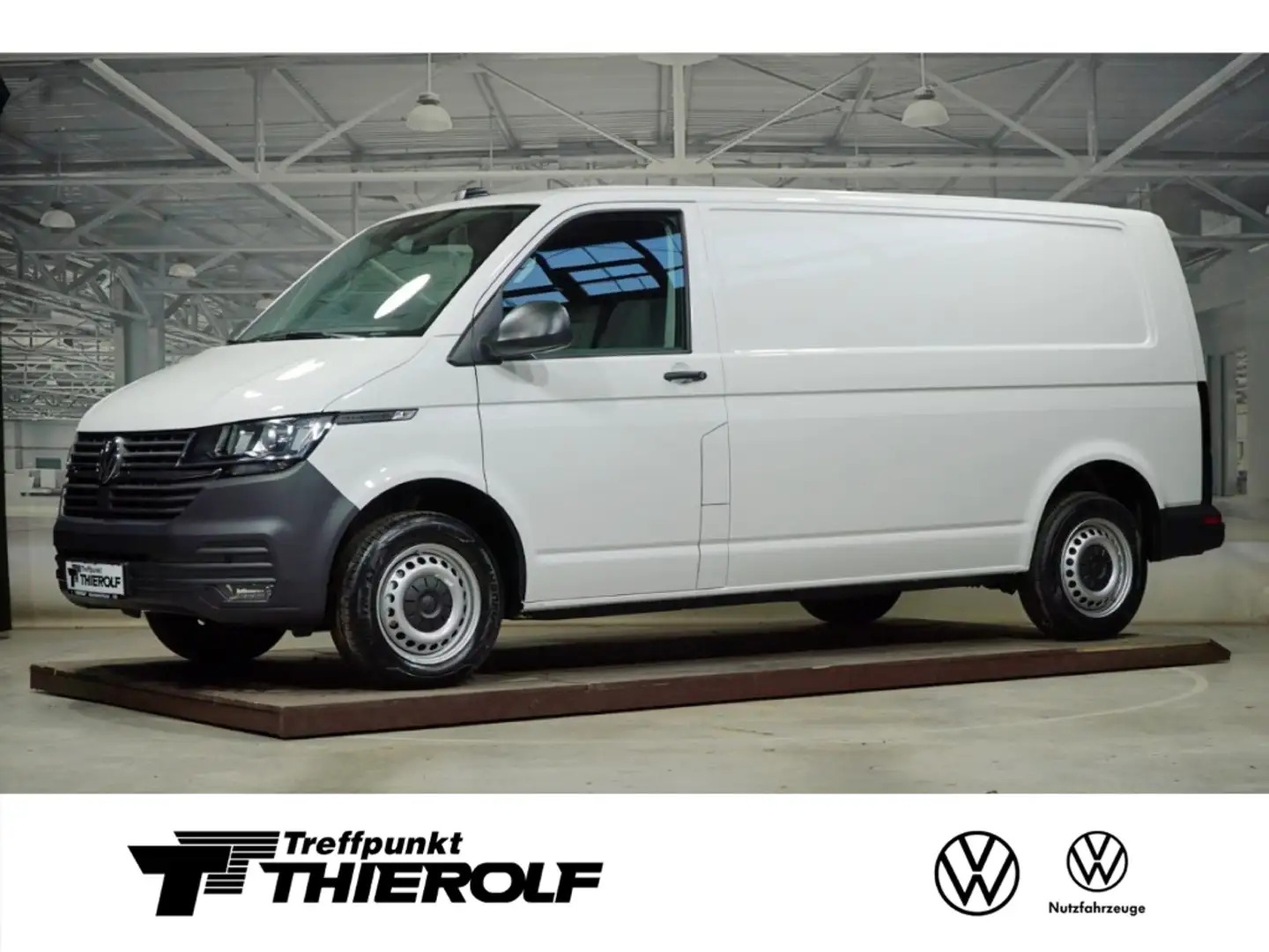 Volkswagen T6.1 Transporter Kasten 2.0 TDI 4M AHK Navi Weiß - 1