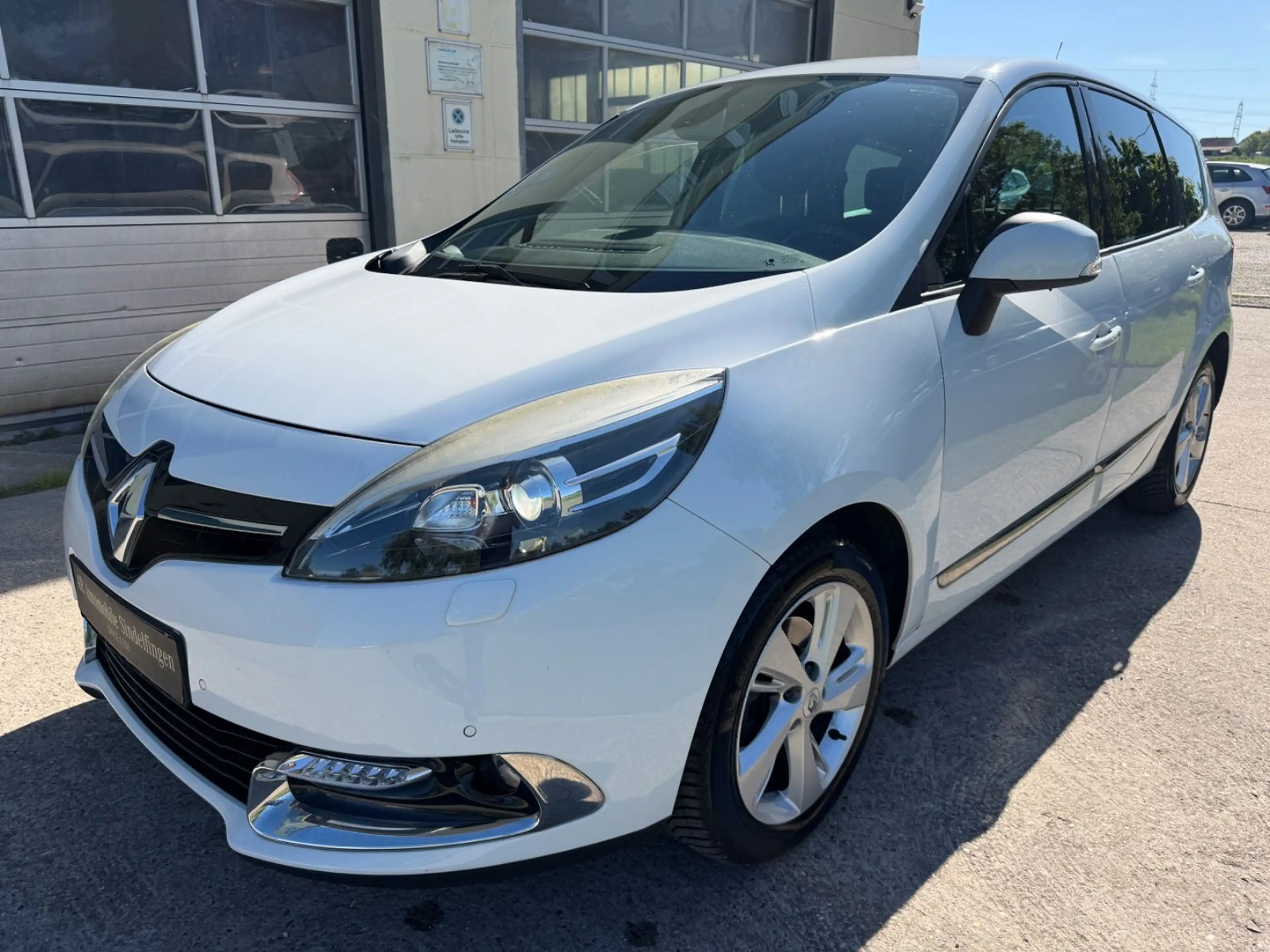 Renault Scenic 1.5 DCI*1.HAND*7-SITZER*NAVI*