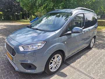 Tourneo Courier 1.0 EcoBoost Titanium