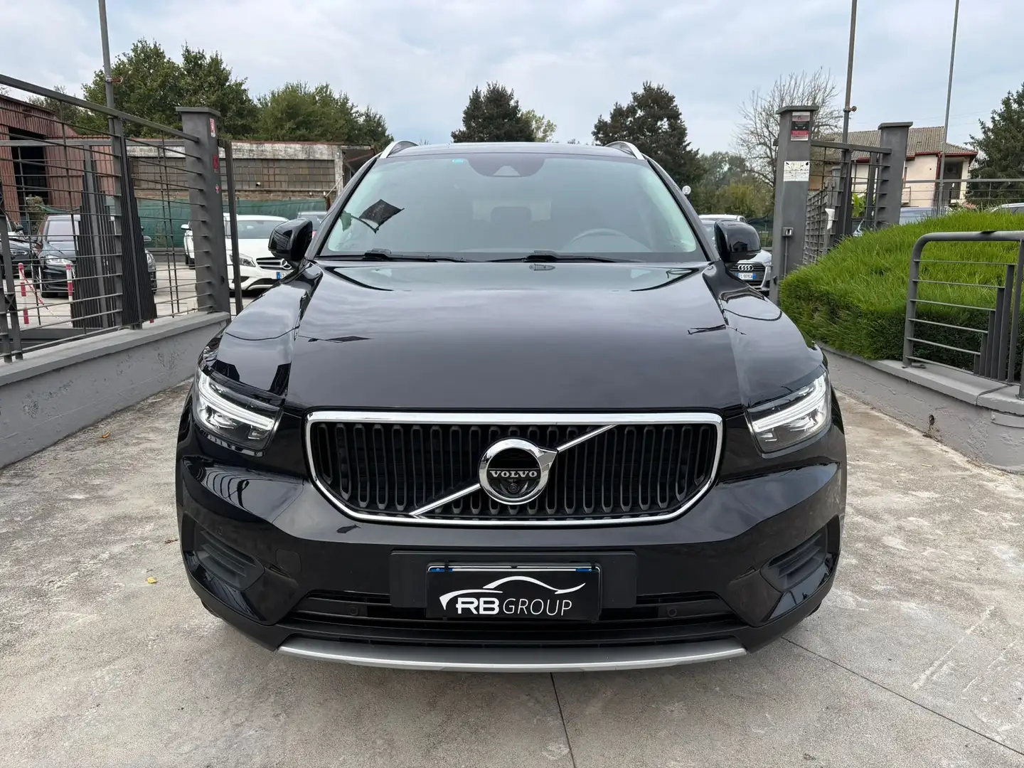 Volvo XC40 XC40 2.0 d3 Business geartronic Nero - 2