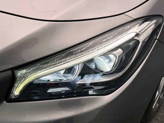 Mercedes-Benz Cla view 27