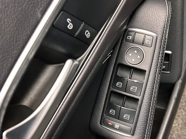 Mercedes-Benz Cla view 22